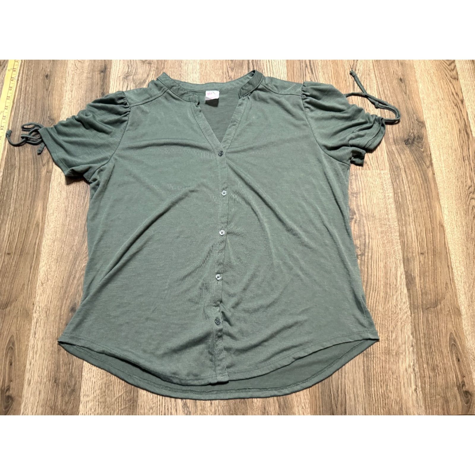 Vintage VINTAGE: No Boundaries Shirt, Women's Size XXL, Green, Short Sleeve, Button Up Shirt Size XXL / US 16-18 / IT 52-54 - 2 Thumbnail