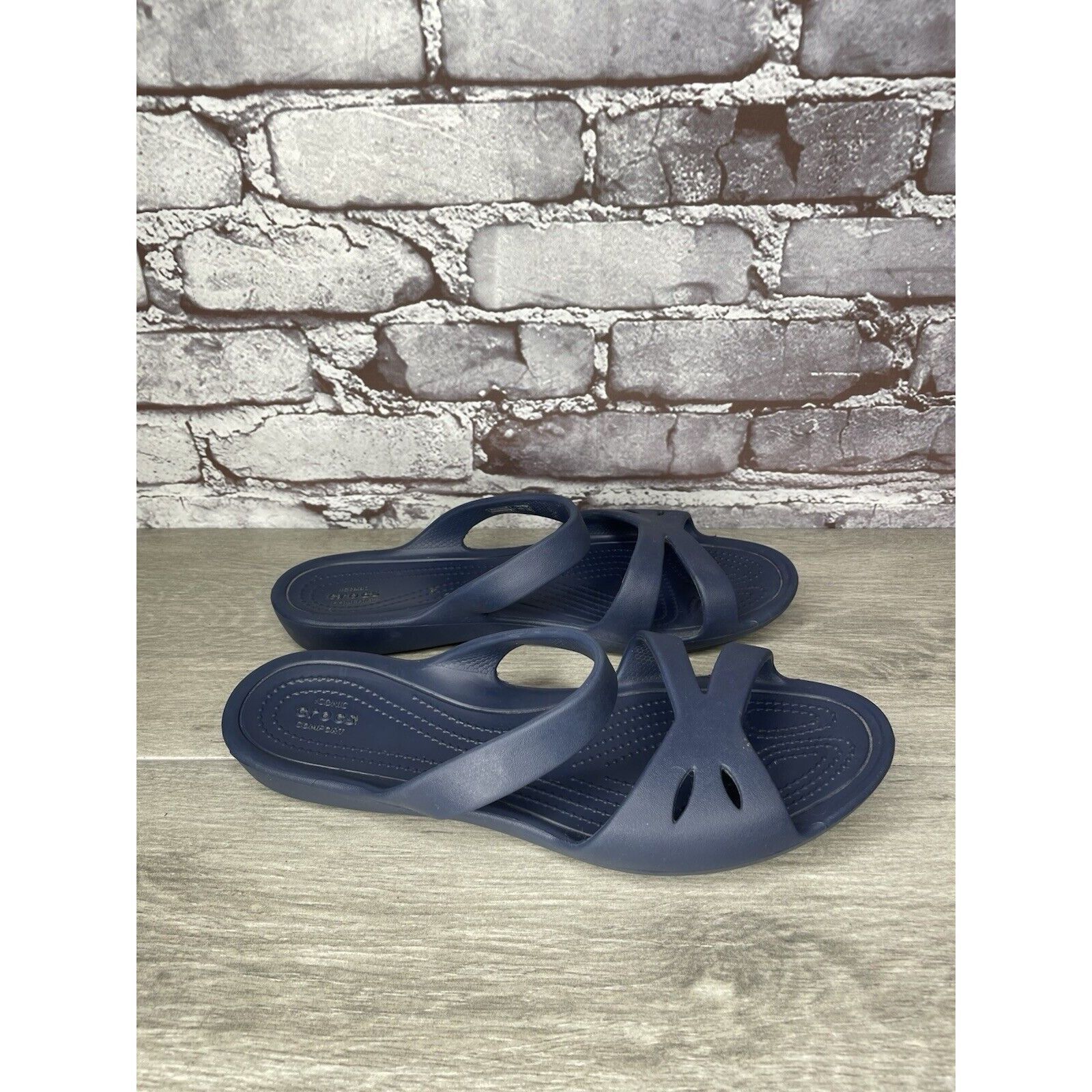 Crocs Crocs KELLI Iconic Comfort Navy Blue Slip On Slides Sandals Size US 10 / IT 40 - 3 Thumbnail