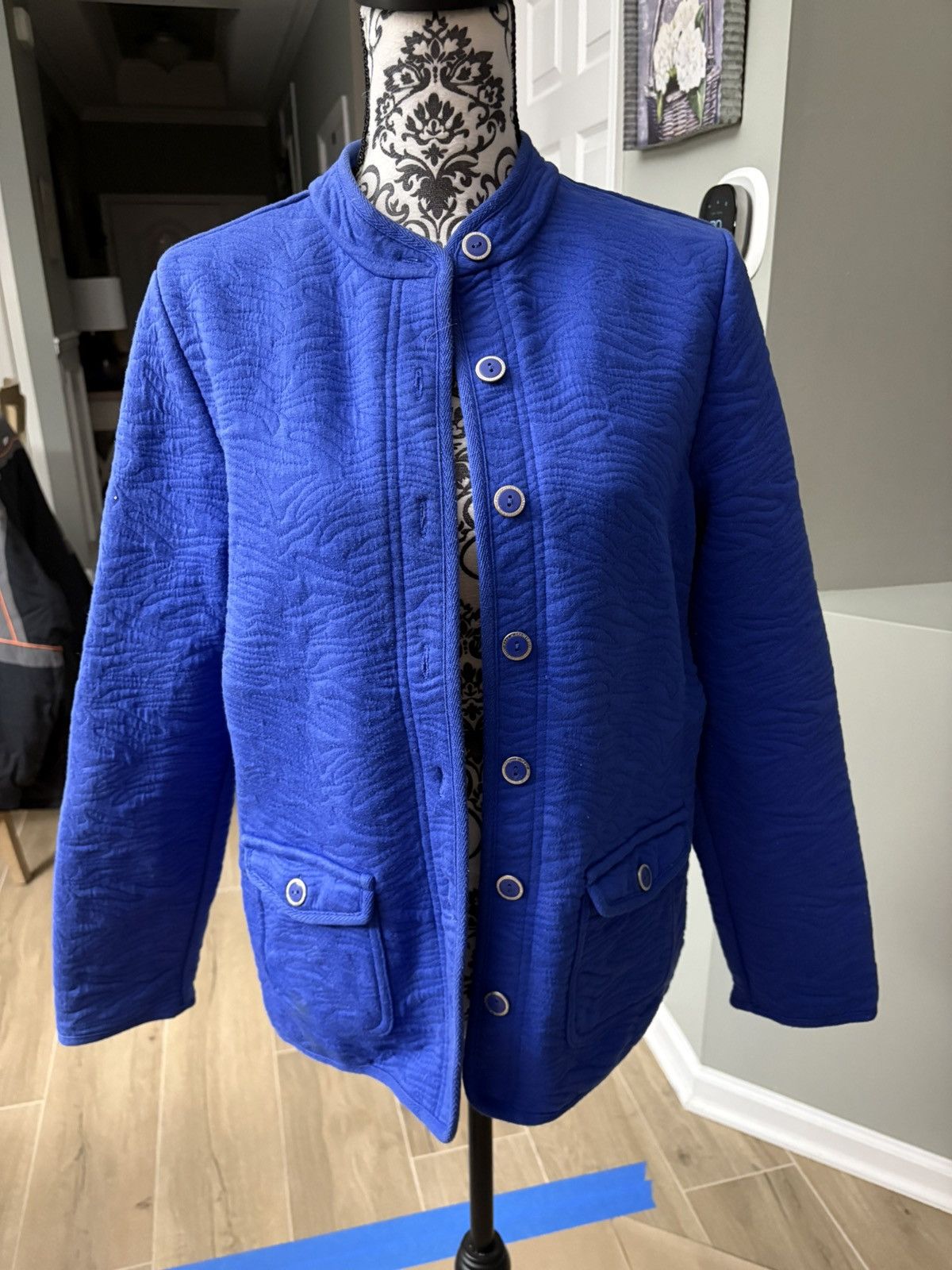 Isaac Mizrahi Blue button down size medium Shacket jacket Size M / US 6-8 / IT 42-44 - 1 Thumbnail