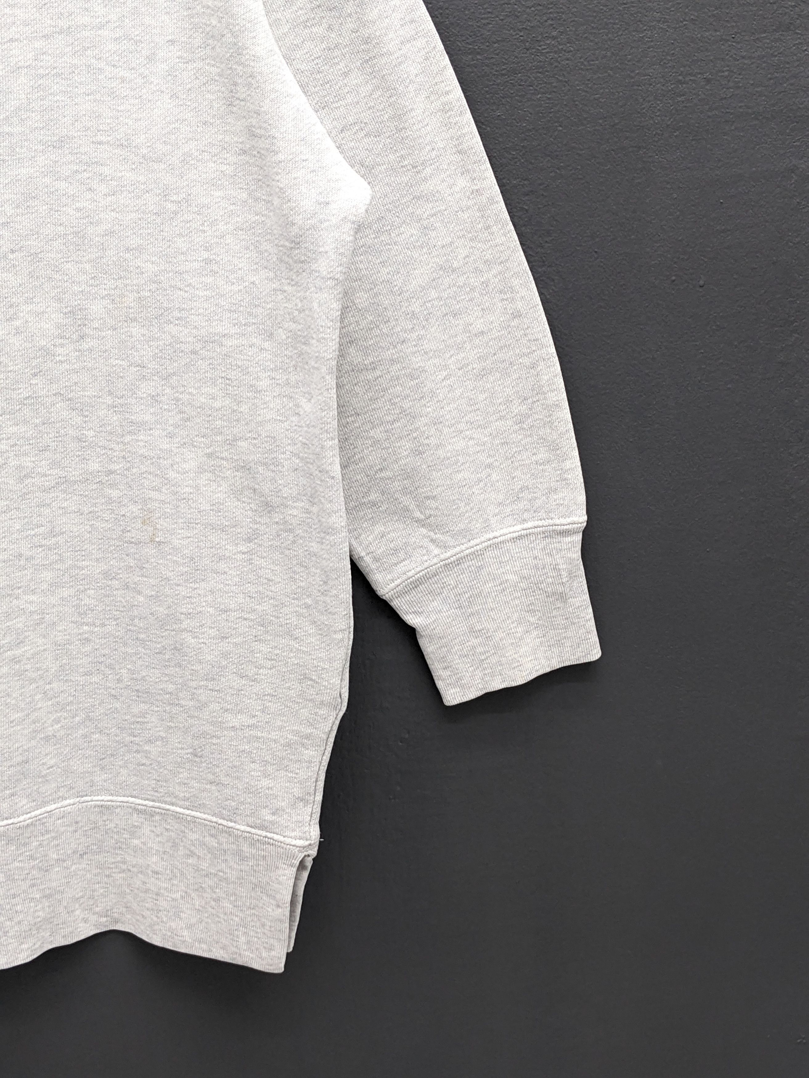Undercover × Uniqlo Japanese Brand Uniqlo Undercover Sweatshirt Size US M / EU 48-50 / 2 - 3 Thumbnail