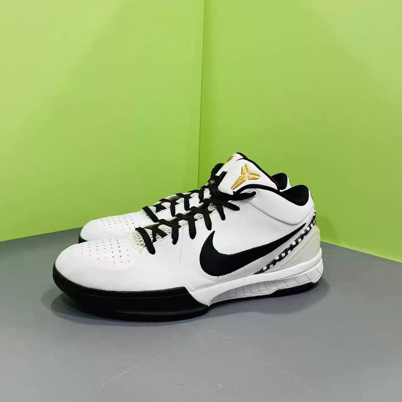Nike Nike Kobe 4 Protro "Mambacita" Basketball Shoes K15 Size US 12.5 / EU 45-46 - 1 Thumbnail
