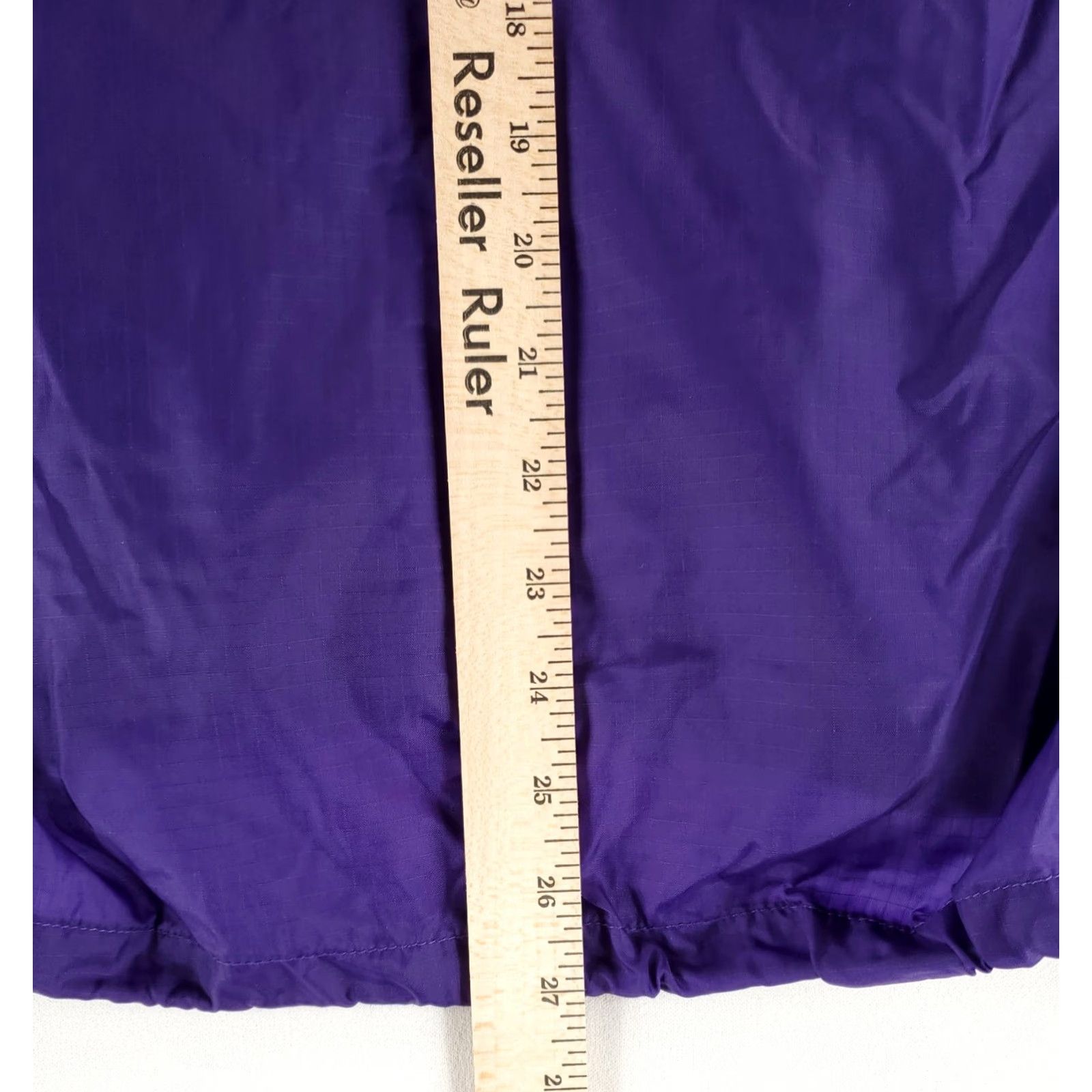 Helly Hansen VINTAGE Helly Hansen Windbreaker Jacket Nylon Purple Mens M Full Zip Hooded 90s Jacket Mens M Size US M / EU 48-50 / 2 - 6 Thumbnail