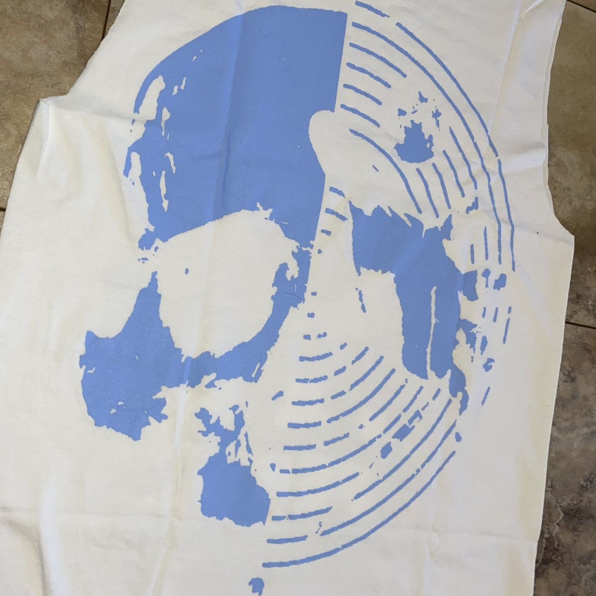 RETROVERT RETROVERT Graphic Sleeveless Tee White Blue Print Tank Small Size US S / EU 44-46 / 1 - 4 Thumbnail