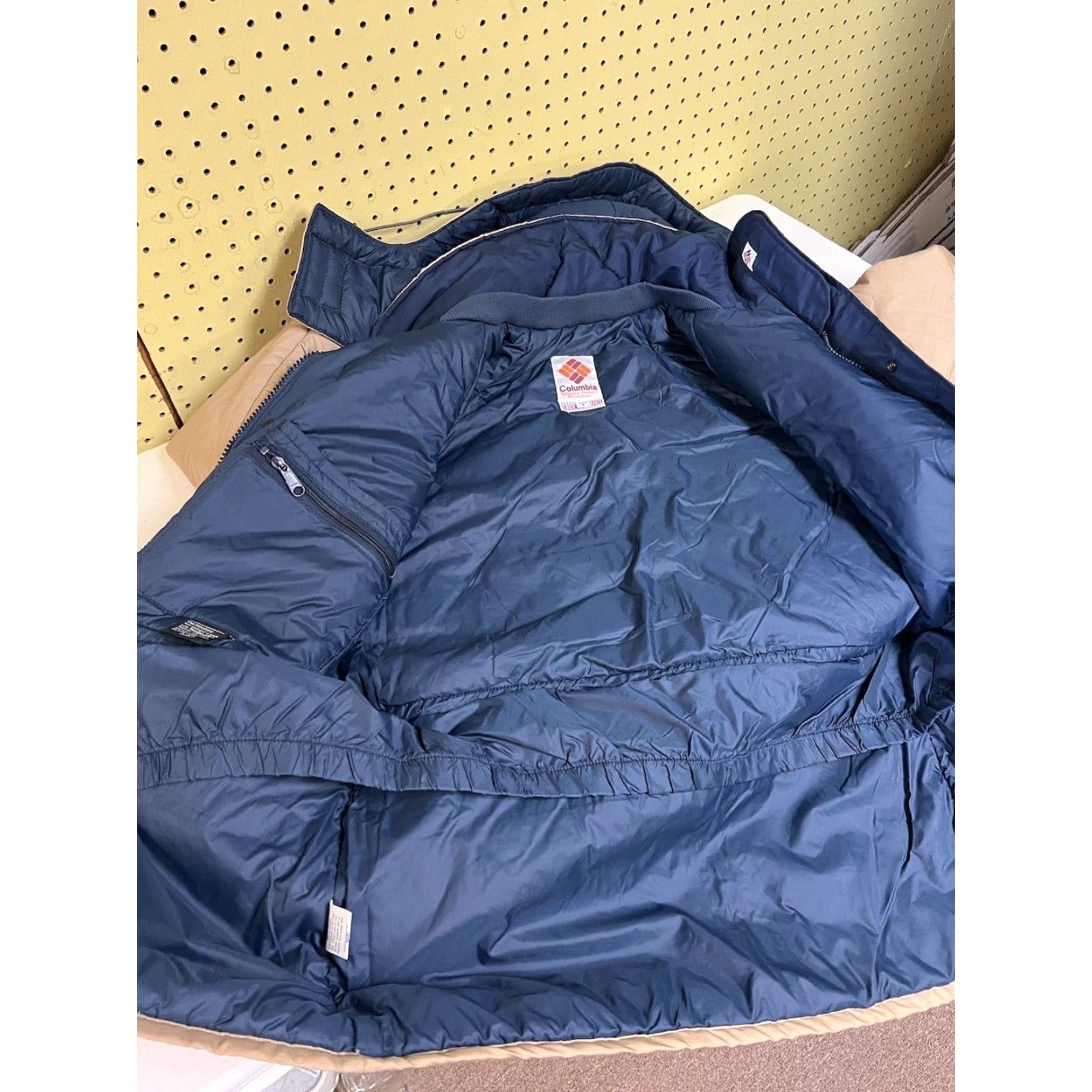 Vintage VINTAGE Columbia Teal Creek Parka Coat Mens Small Hooded Winter Jacket Brown Size US S / EU 44-46 / 1 - 3 Thumbnail