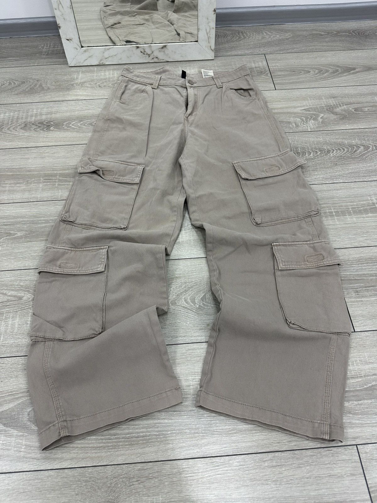 Japanese Brand Baggy Wide Multipocket Cargo Y2K Pants Japanese Style Size US 32 / EU 48 - 1 Thumbnail