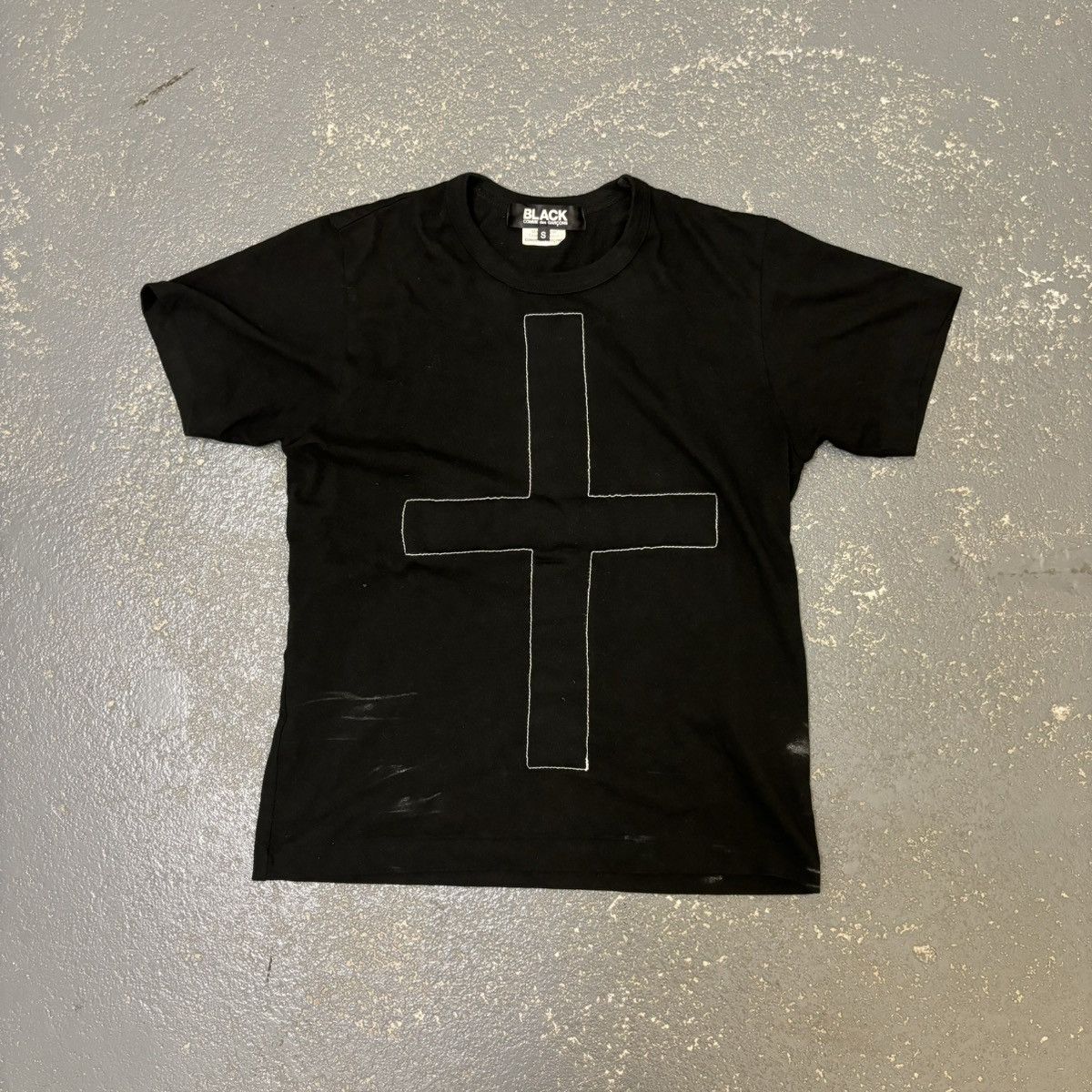 BLACK COMME des GARÇONS 半袖Tシャツ 十字架クロス L 希少 Comme des Garcons 十字架 クロス プリント Tシャツ - メルカリ