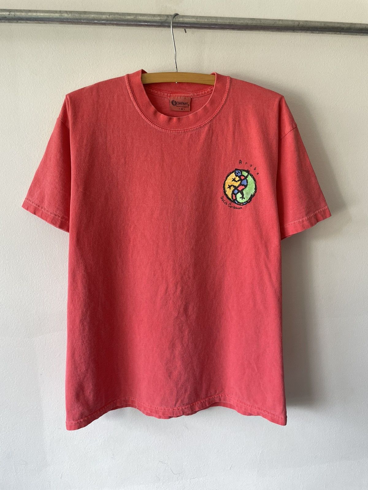 Vintage Vintage Pink Aruba Dutch Caribbean Gecko tee Size US M / EU 48-50 / 2 - 4 Thumbnail