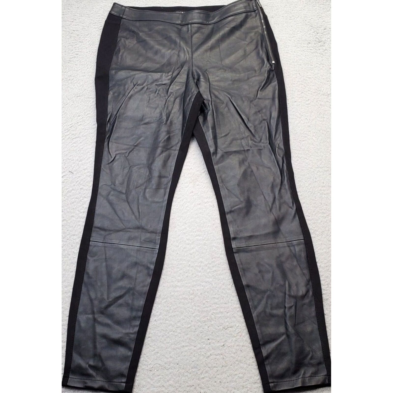 White House Black Market White House Black Market Pants Women Size 10 Black Side Zip Skinny Leg$ Size 32" / US 10 / IT 46 - 2 Thumbnail