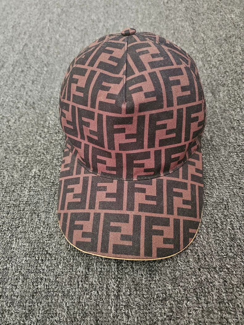 Fendi FENDI Old-fashioned baseball cap, duck tongue hat Size ONE SIZE - 1 Thumbnail