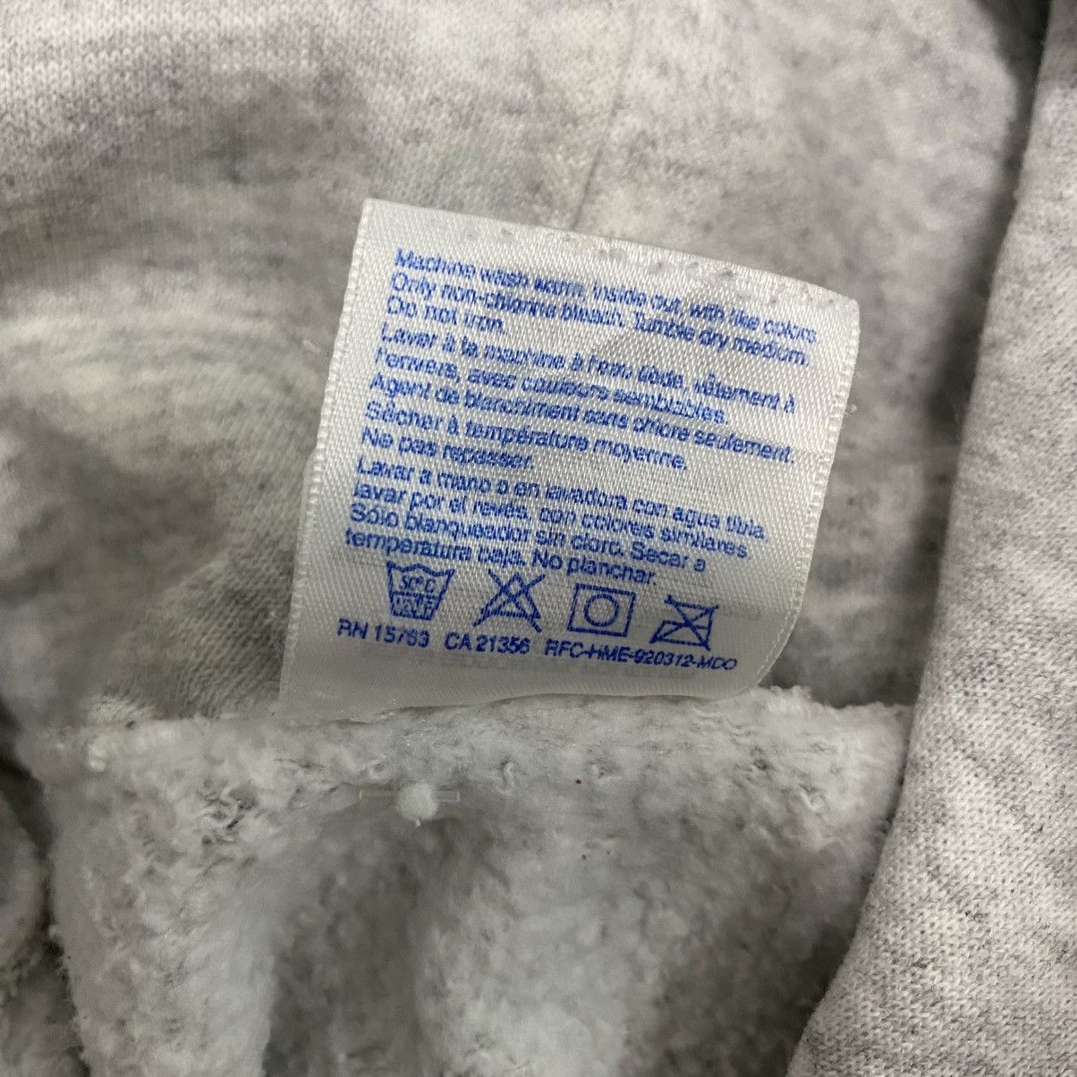Hanes × Vintage Vintage Hanes Spellout Hoodie since 1901 , Men's Fashion, Size US L / EU 52-54 / 3 - 10 Thumbnail