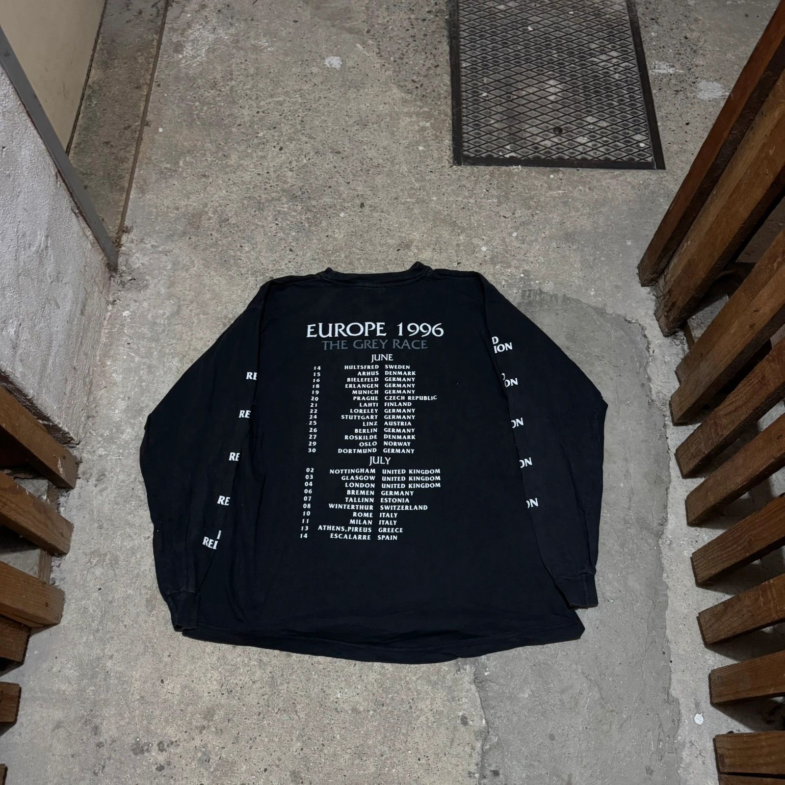 Band Tees Vintage rare bad religion 1996 tour long sleeve Size US XL / EU 56 / 4 - 2 Thumbnail