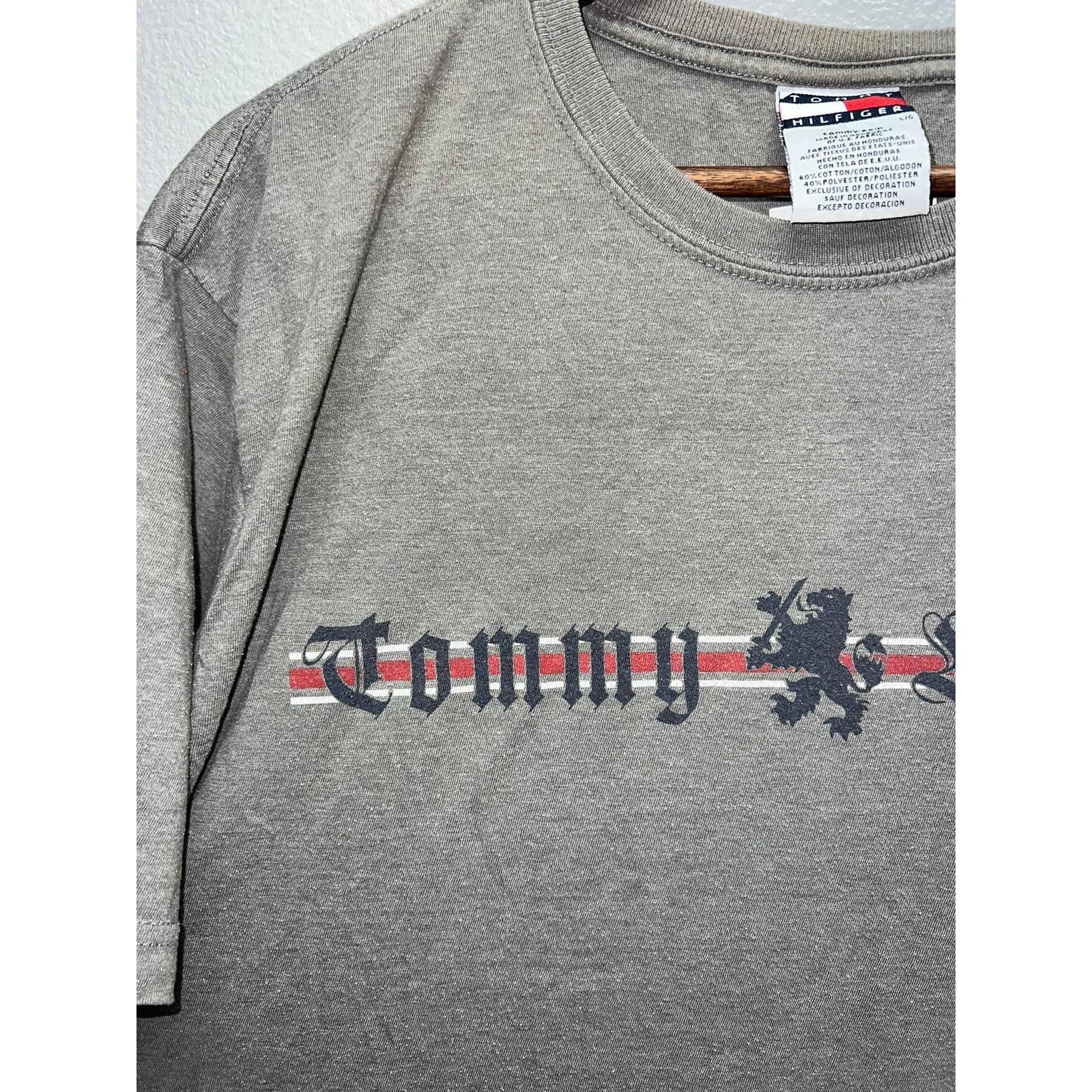 Tommy Hilfiger Vintage Tommy Hilfiger Shirt Logo Knight Gray Tee 90s Large Size US L / EU 52-54 / 3 - 2 Thumbnail