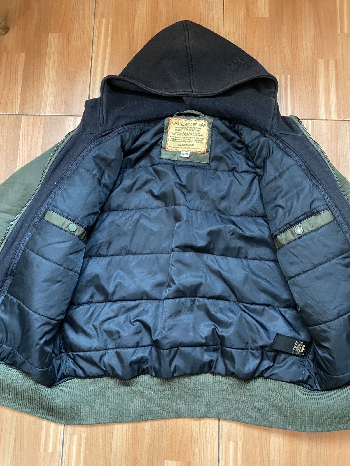 Alpha Industries Alpha Industries MA-1 Men's Bomber Jacket in Sage Green Size US L / EU 52-54 / 3 - 5 Thumbnail