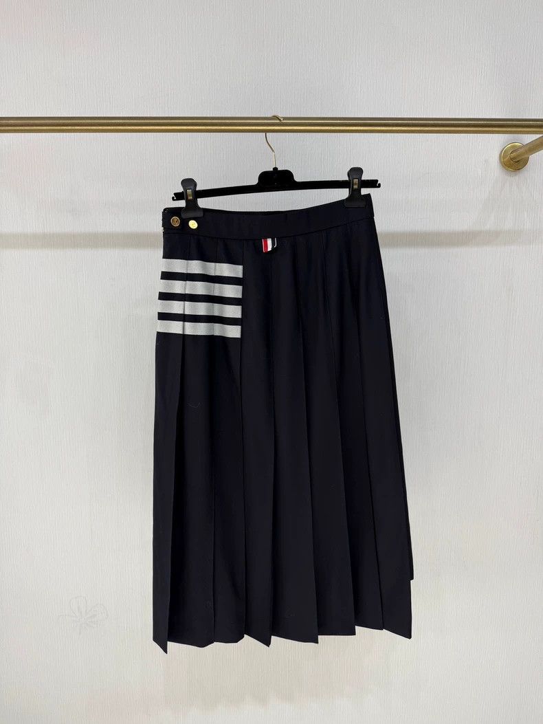 Thom Browne Thom Browne A hundred-ply wool skirt Size 26" / US 2 / IT 38 - 2 Thumbnail