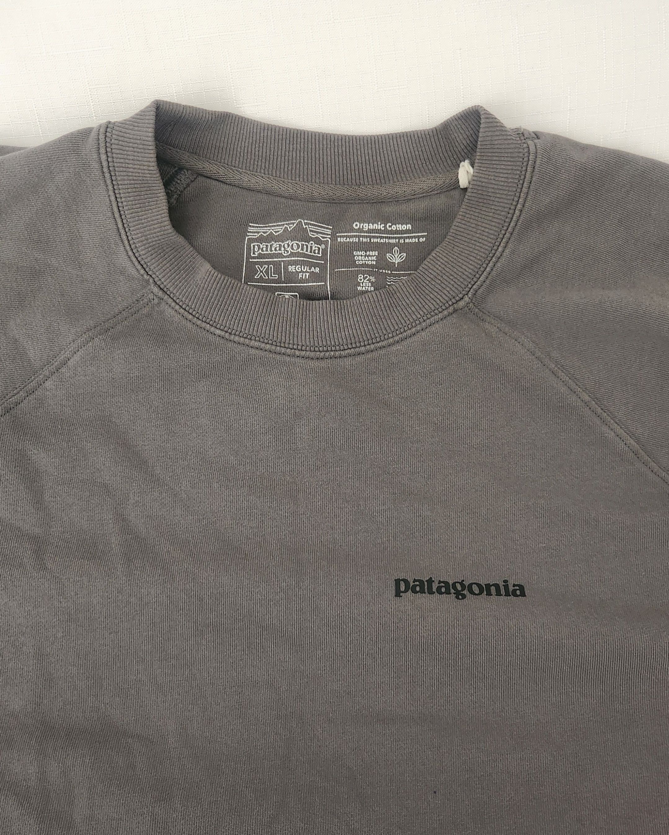 Patagonia Patagonia Mens M's P-6 Logo Spellout Organic Crew Sweatshirt Size US XL / EU 56 / 4 - 7 Thumbnail