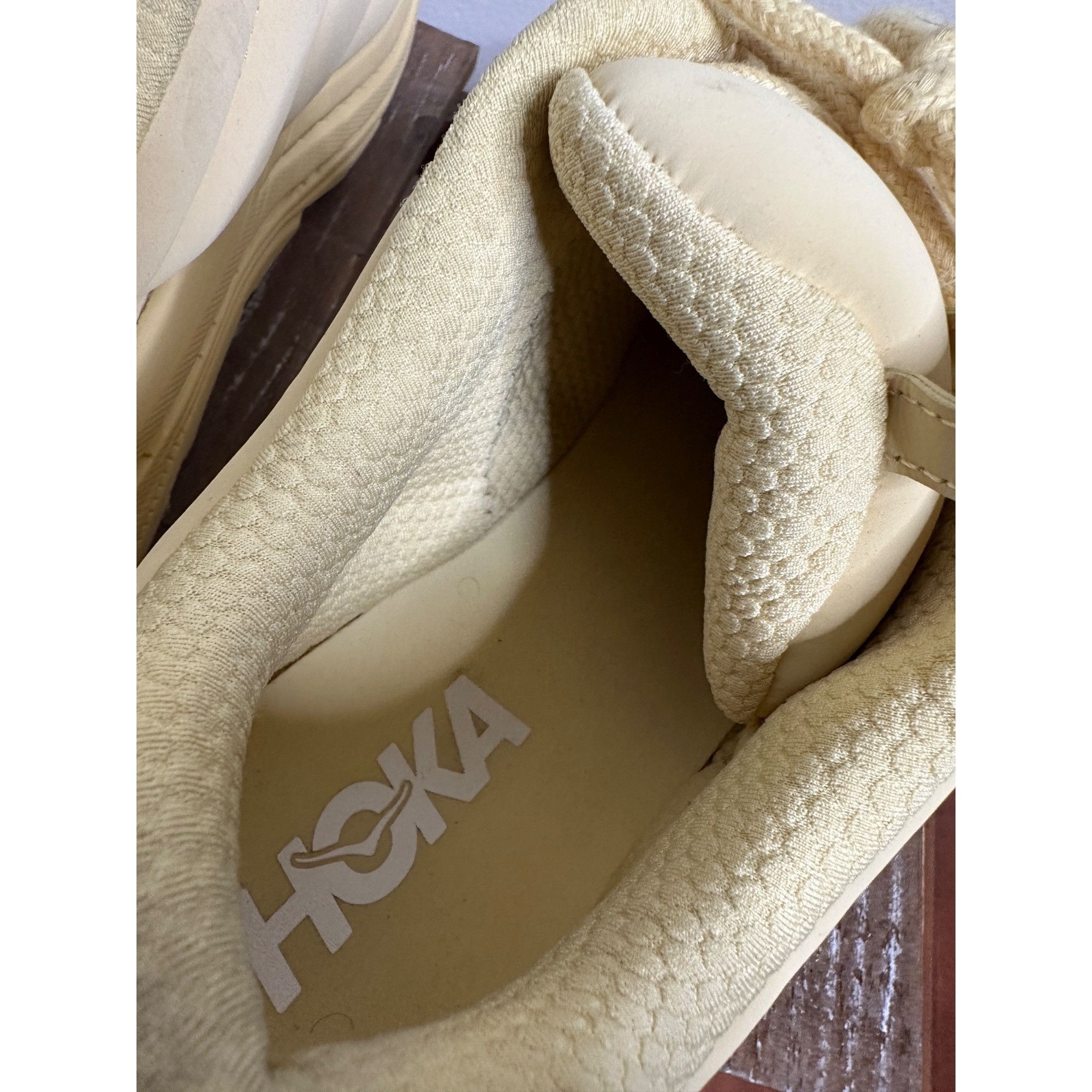Hoka × Marni Hoka x Marni Bondi B3LS Straw Size US 12 / EU 45 - 5 Thumbnail