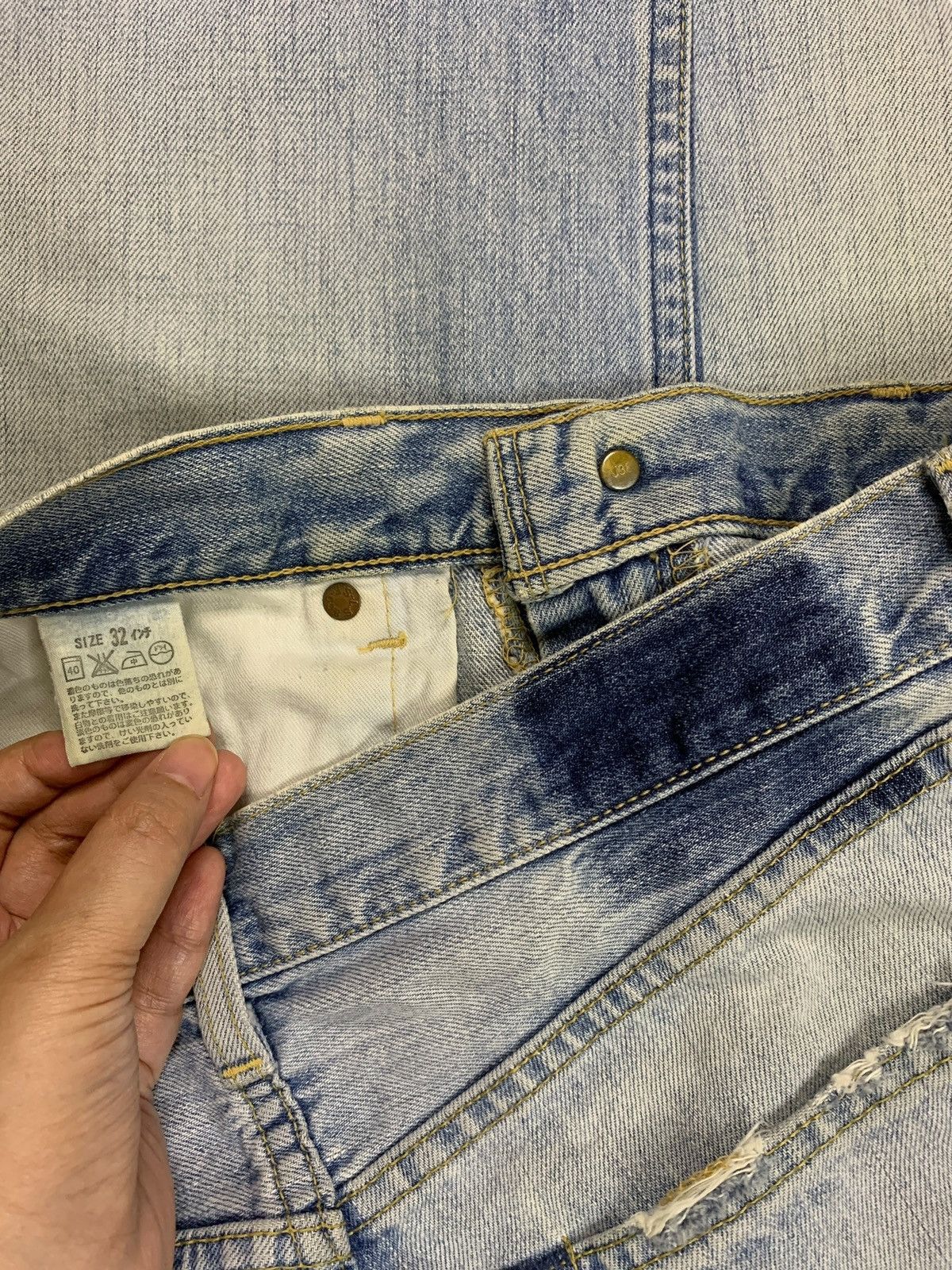 Levi's Vintage 90s Levis 502 Japan Light Wash Distress Baggy Jeans Size US 32 / EU 48 - 8 Thumbnail