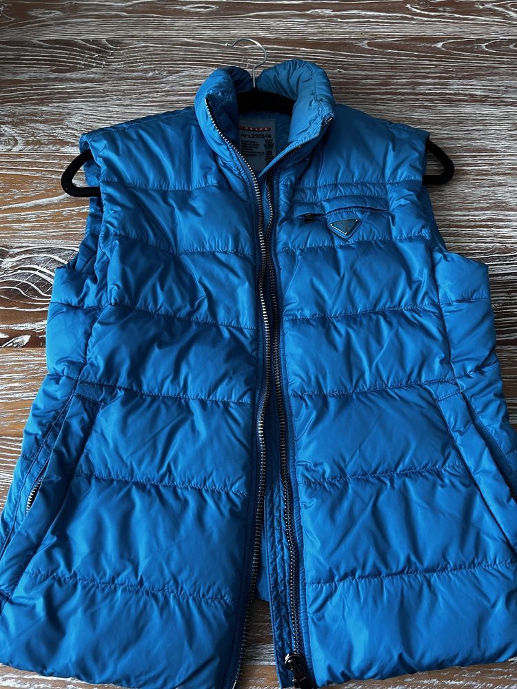 Prada Prada Down Puffer Vintage Logo Vest art.290546 sz.44 Size S / US 4 / IT 40 - 1 Thumbnail