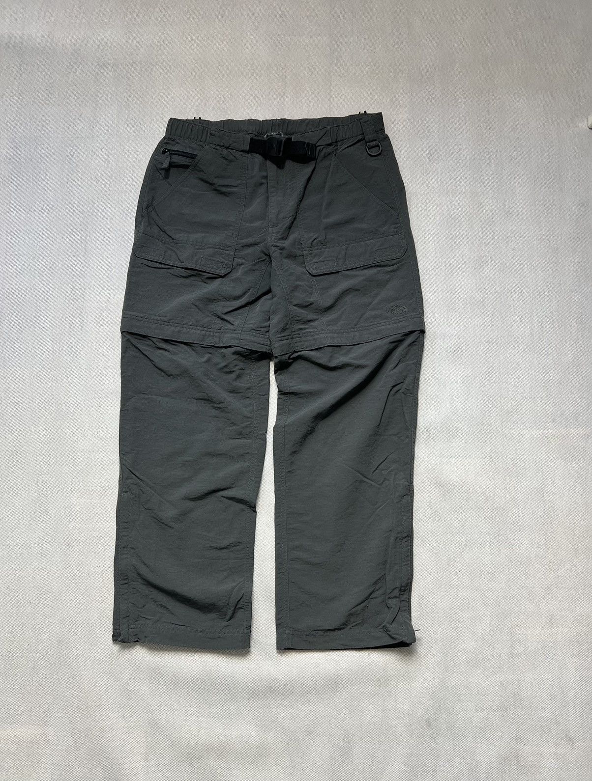 The North Face The North Face TNF cargo pants / shorts with detachable legs Size US 32 / EU 48 - 1 Thumbnail