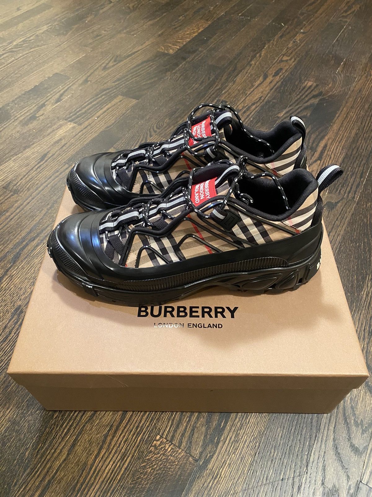 Burberry Burberry Arthur sneaker Size US 12 / EU 45 - 2 Thumbnail