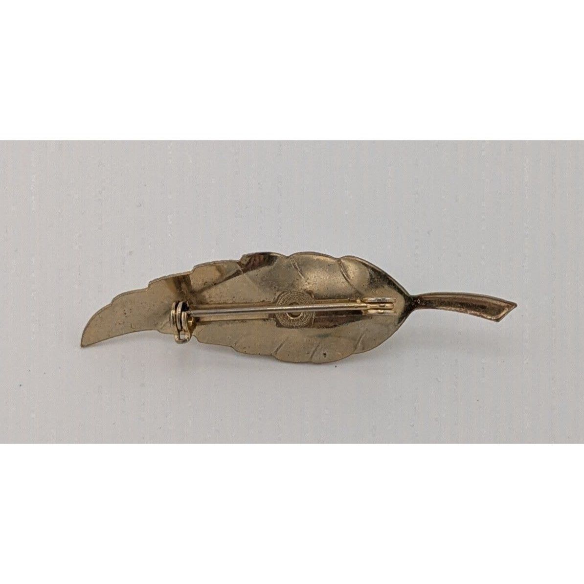 Other Vintage Victorian Revival Gold Tone Leaf Brooch With Faux Pe Size ONE SIZE - 6 Thumbnail