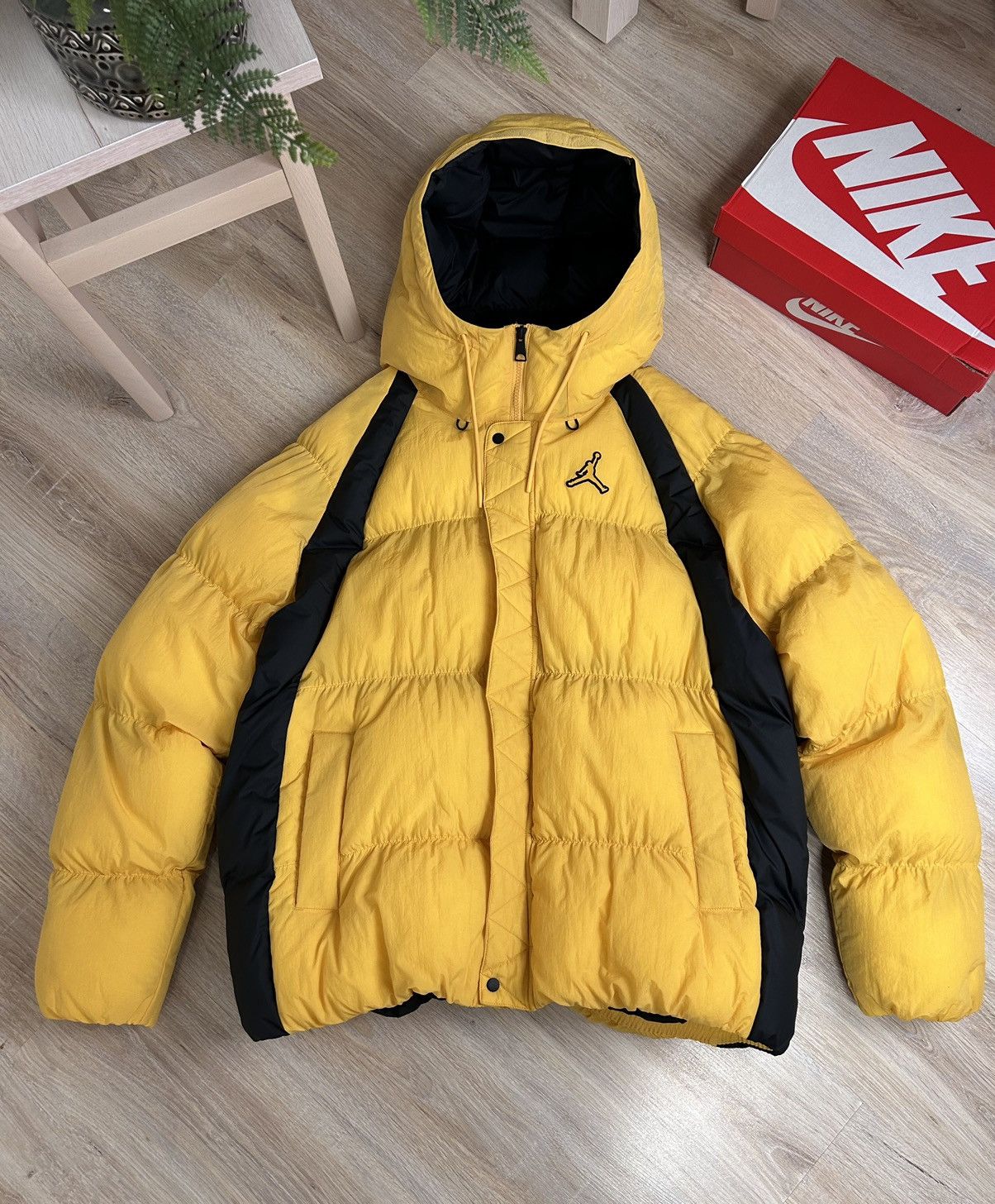 Jordan Brand 00s Vintage Jordan Puffer Drill Jacket New Size US XL / EU 56 / 4 - 2 Thumbnail