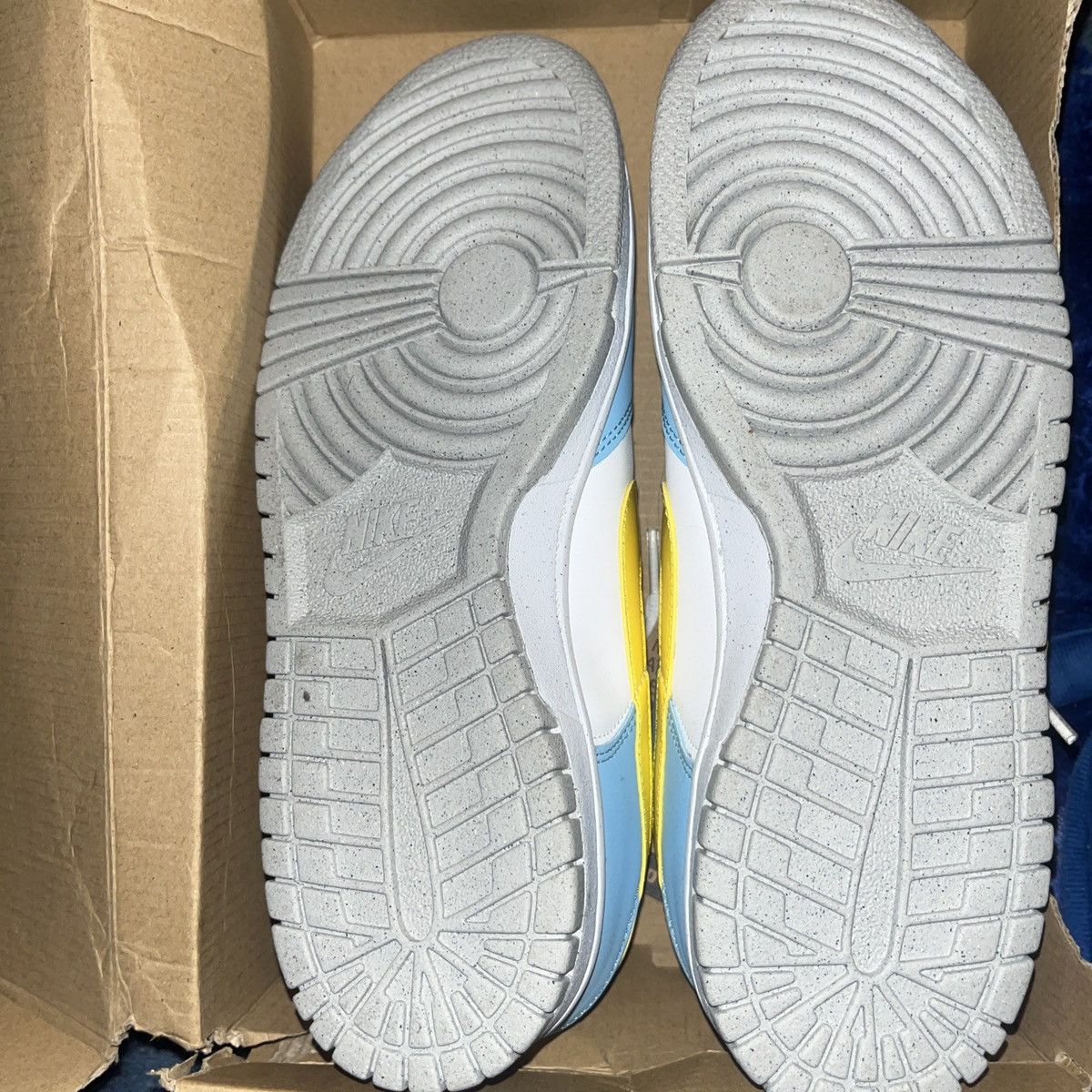 Nike Nike Dunk Low Homer Simpson GS Size US 7 / EU 40 - 6 Thumbnail