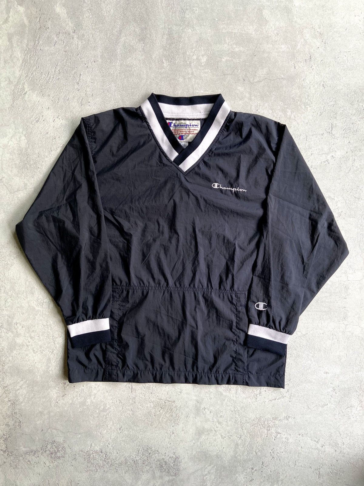 Champion Vintage Champion 90’s V Neck Nylon Jacket Size US L / EU 52-54 / 3 - 1 Thumbnail