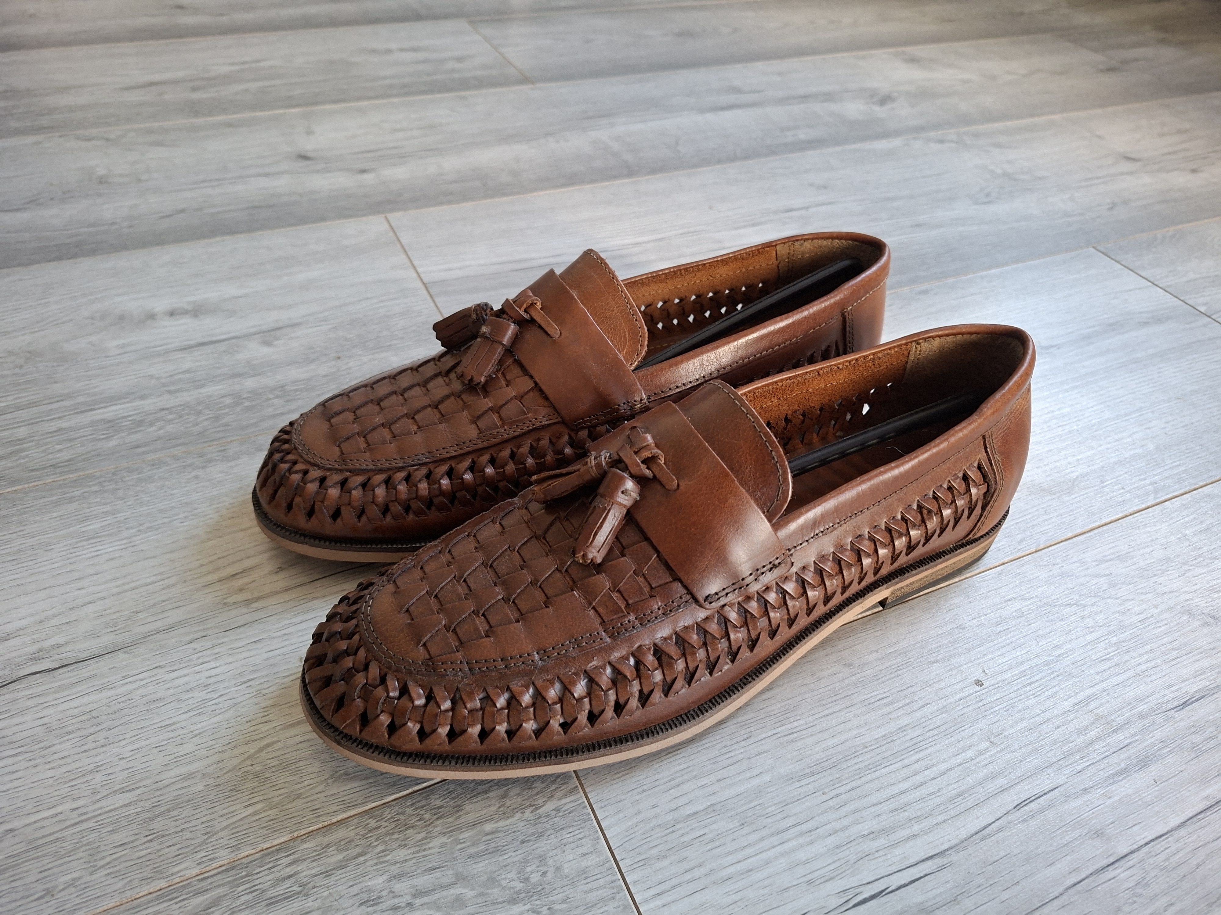 River Island River Island leather woven tassel loafers in tan EU 42 Size US 9 / EU 42 - 1 Thumbnail