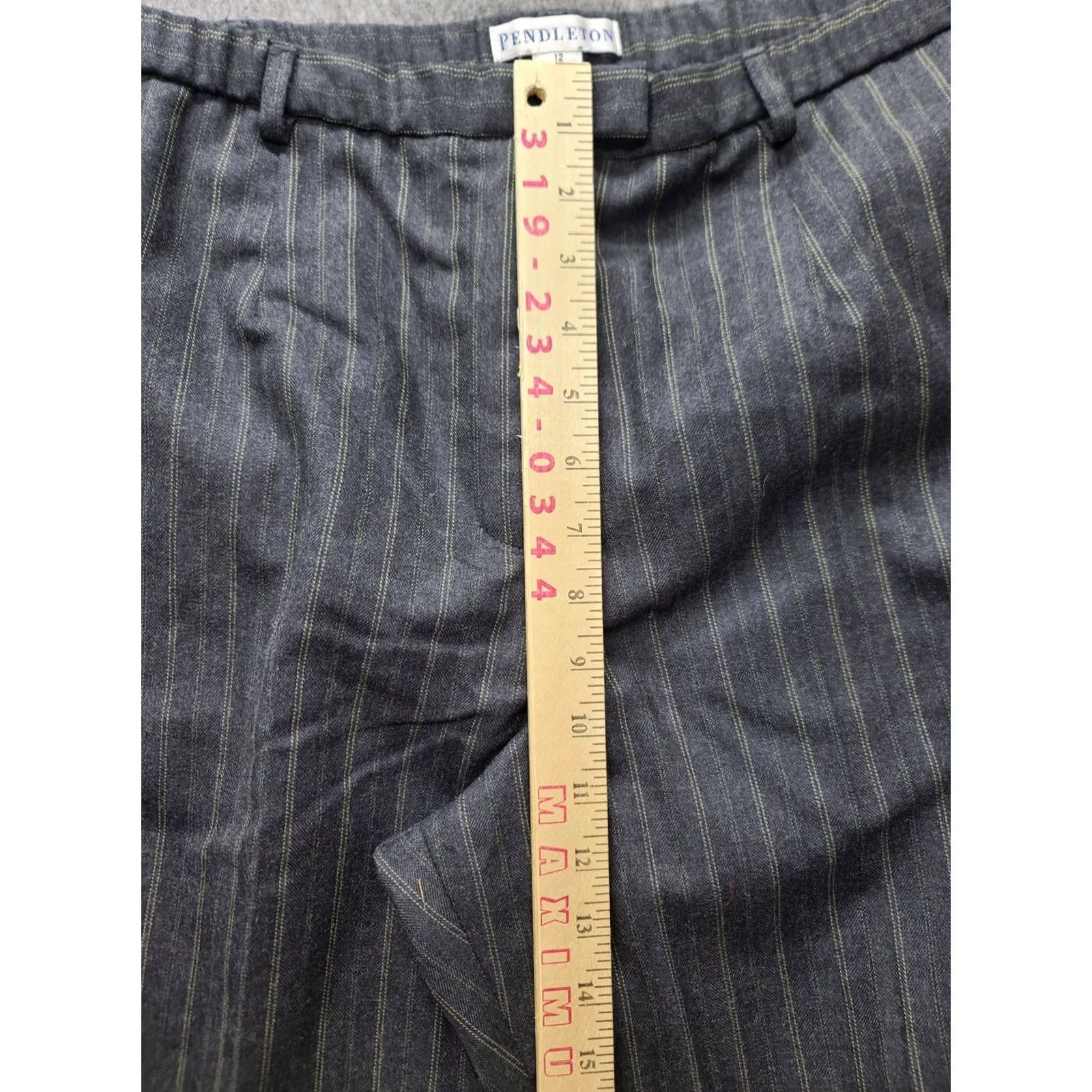 Pendleton VINTAGE Pendleton Pants Womens 12 Straight Leg Virgin Wool Pleated Trouser Black 29in Inseam 80s 90s USA Mens Womens Girls Size 34" / US 12 / IT 48 - 4 Thumbnail