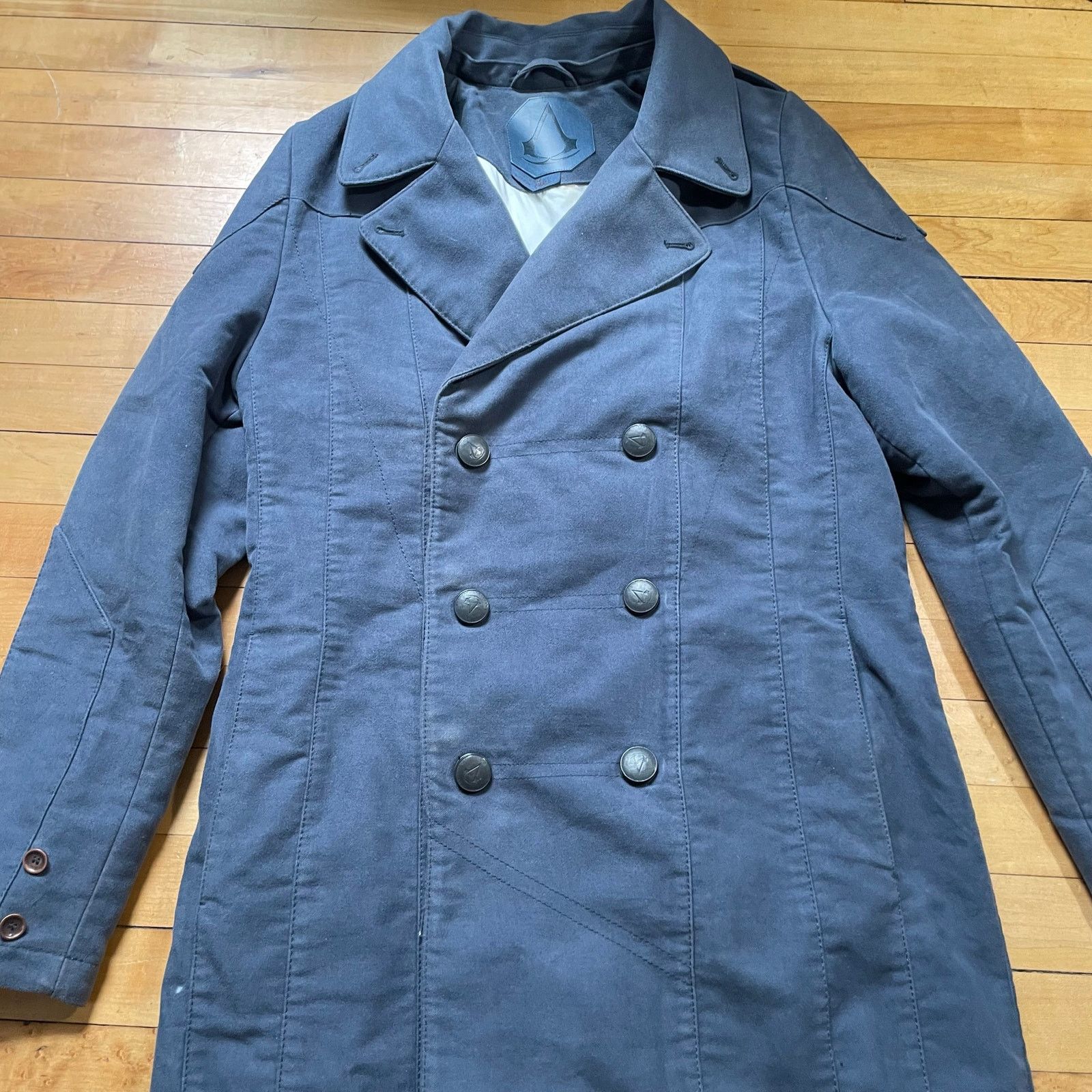 Vintage Assassin’s Creed Unity Arno Trench Coat Ubisoft 2014 S Size US S / EU 44-46 / 1 - 2 Thumbnail