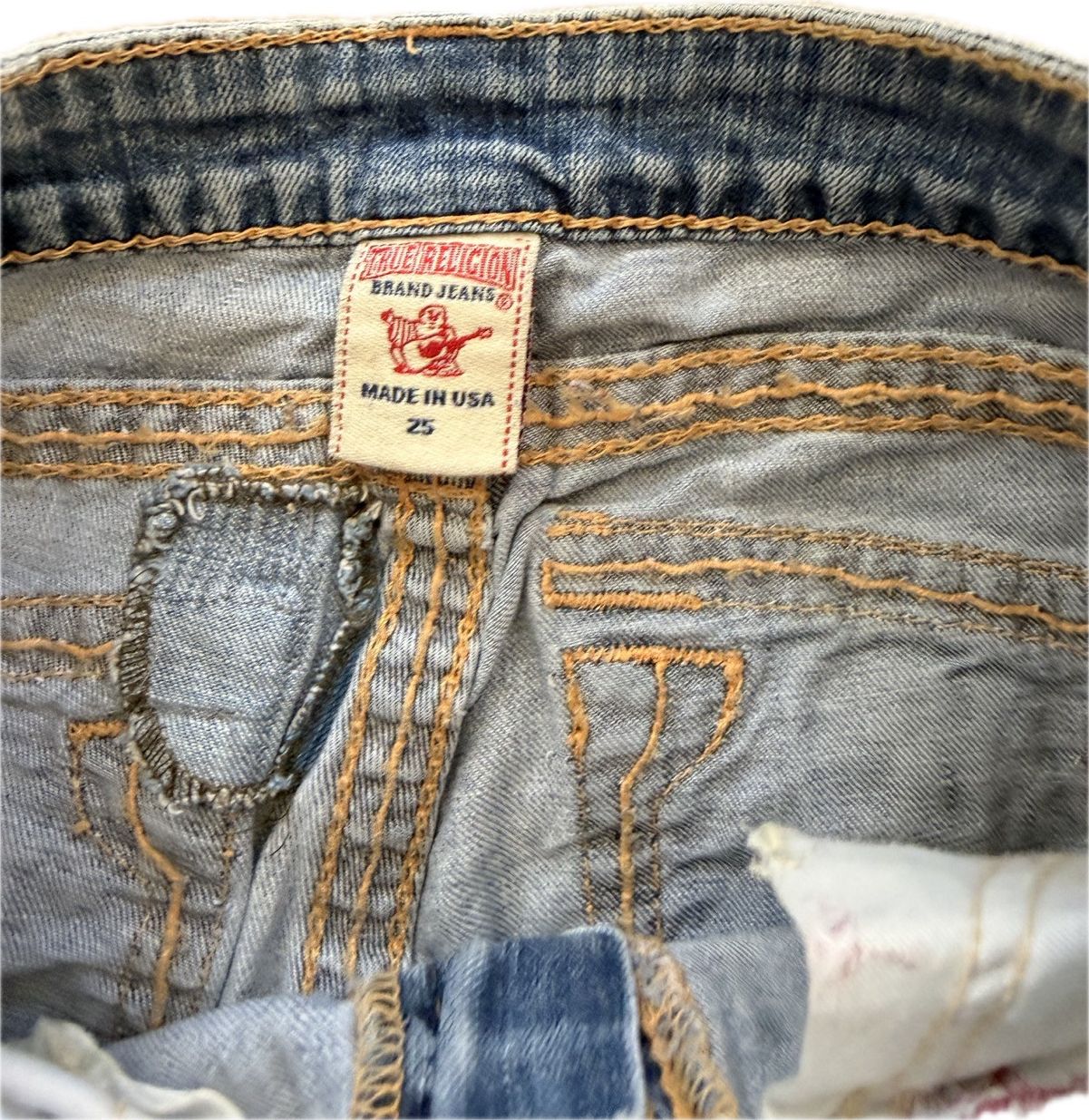True Religion Hi-Rise Boot Flared Jeans Size 26" / US 2 / IT 38 - 7 Thumbnail