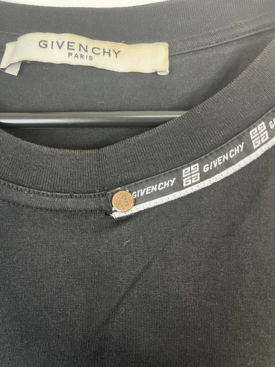 Givenchy Givenchy Paris Black Logo Tape T-Shirt Luxury Size L Size US L / EU 52-54 / 3 - 2 Thumbnail