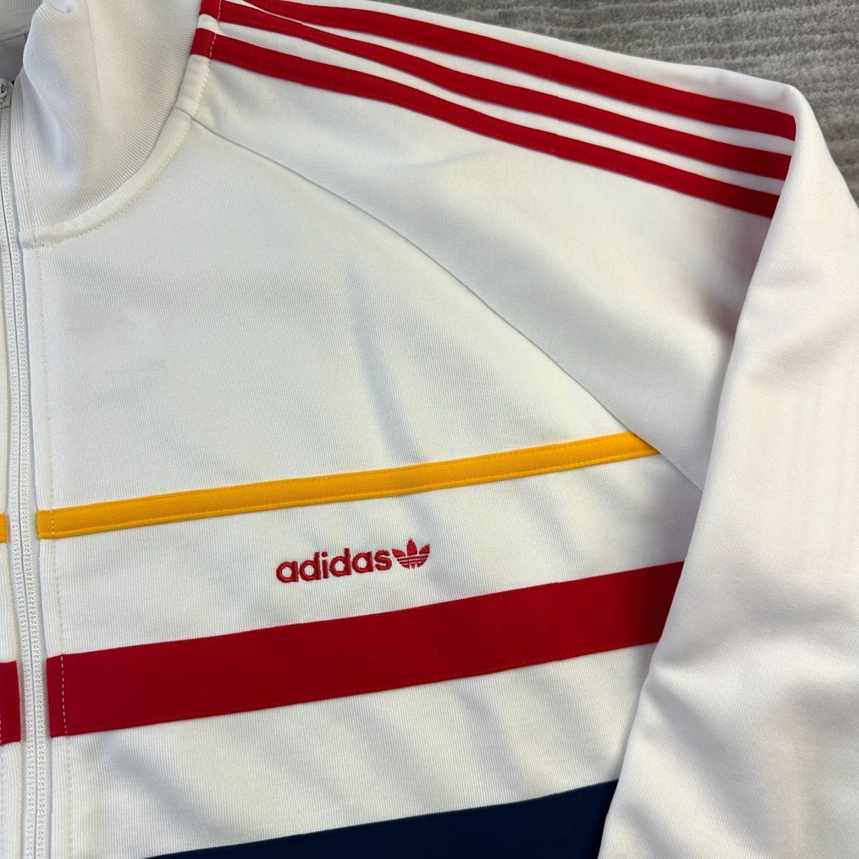 Adidas Adidas Jacket Mens XL White Red Originals Trefoil Firebird Track SST TT Full Zip Size US XL / EU 56 / 4 - 5 Thumbnail