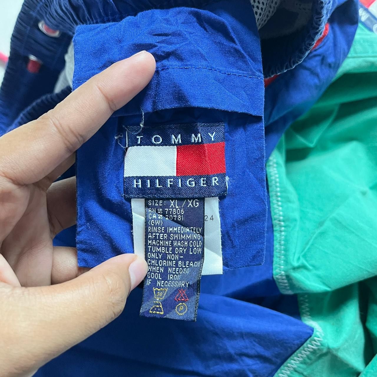 Tommy Hilfiger Vintage tommy hilfiger team lotus short Size US 35 - 9 Thumbnail