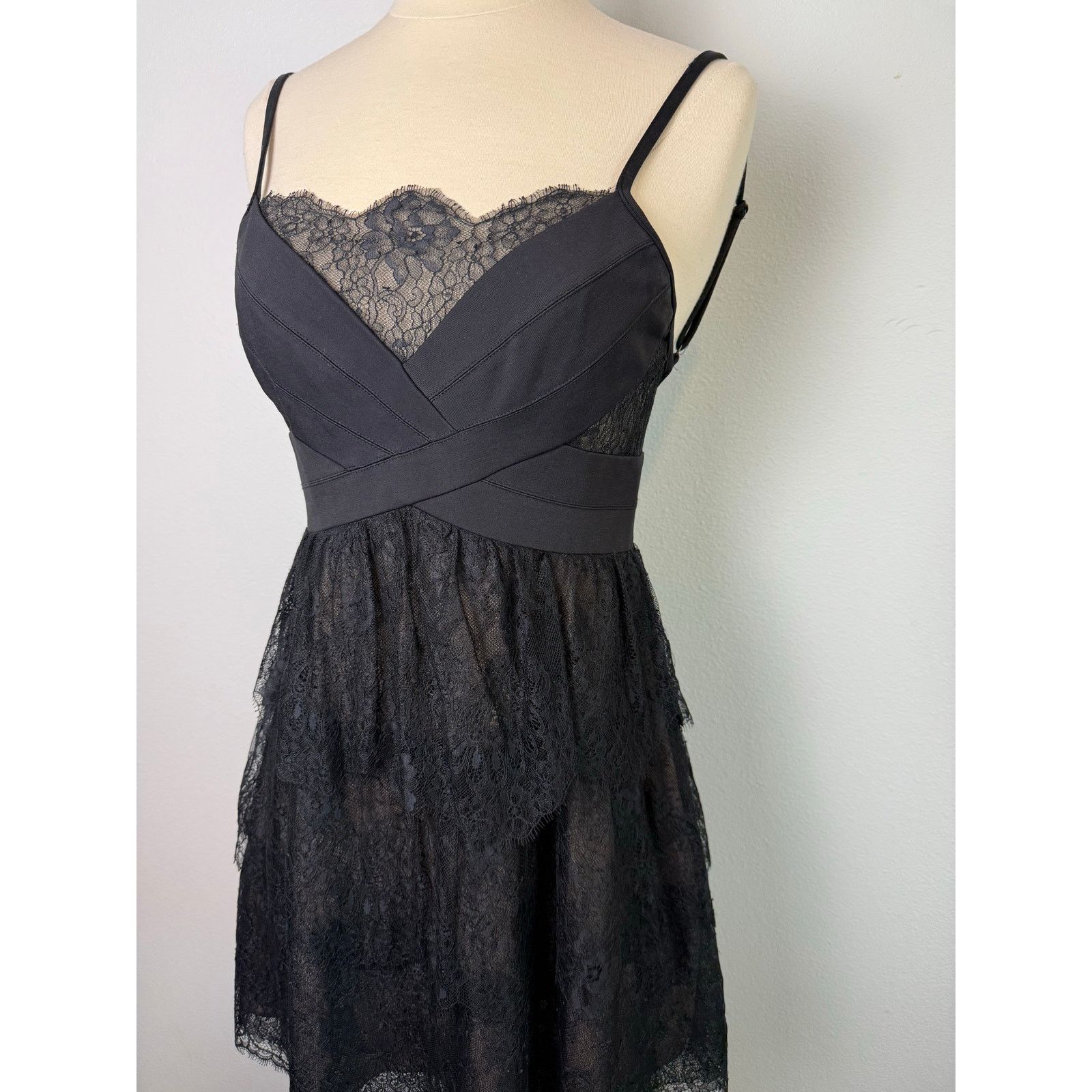Bcbgmaxazria BCBG MAX AZRIA Little Black Lace Dress, Size Medium, Tiered Size M / US 6-8 / IT 42-44 - 2 Thumbnail