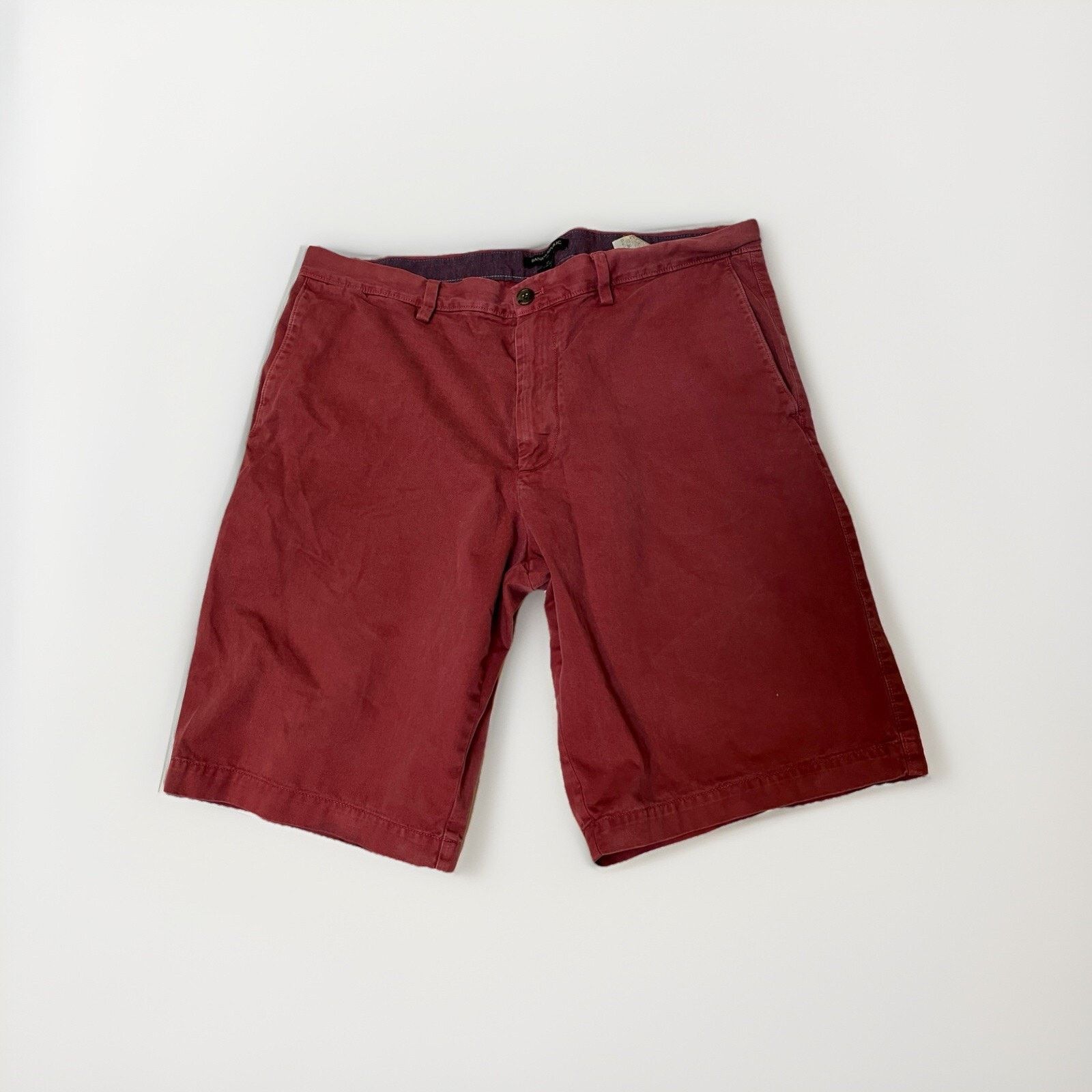 Banana Republic Banana Republic Shorts Men's 35 Red Chino Cotton Casual Size US 35 - 1 Thumbnail