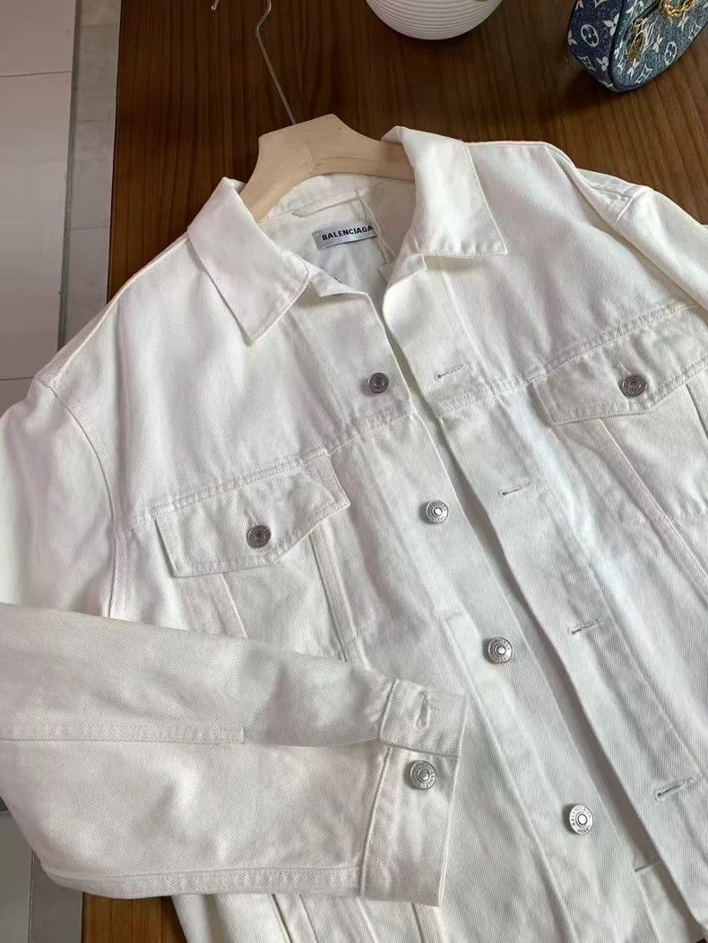 Balenciaga Balenciaga size 36 Back logo denim jacket 2502-Nextarrow Size US S / EU 44-46 / 1 - 9 Thumbnail