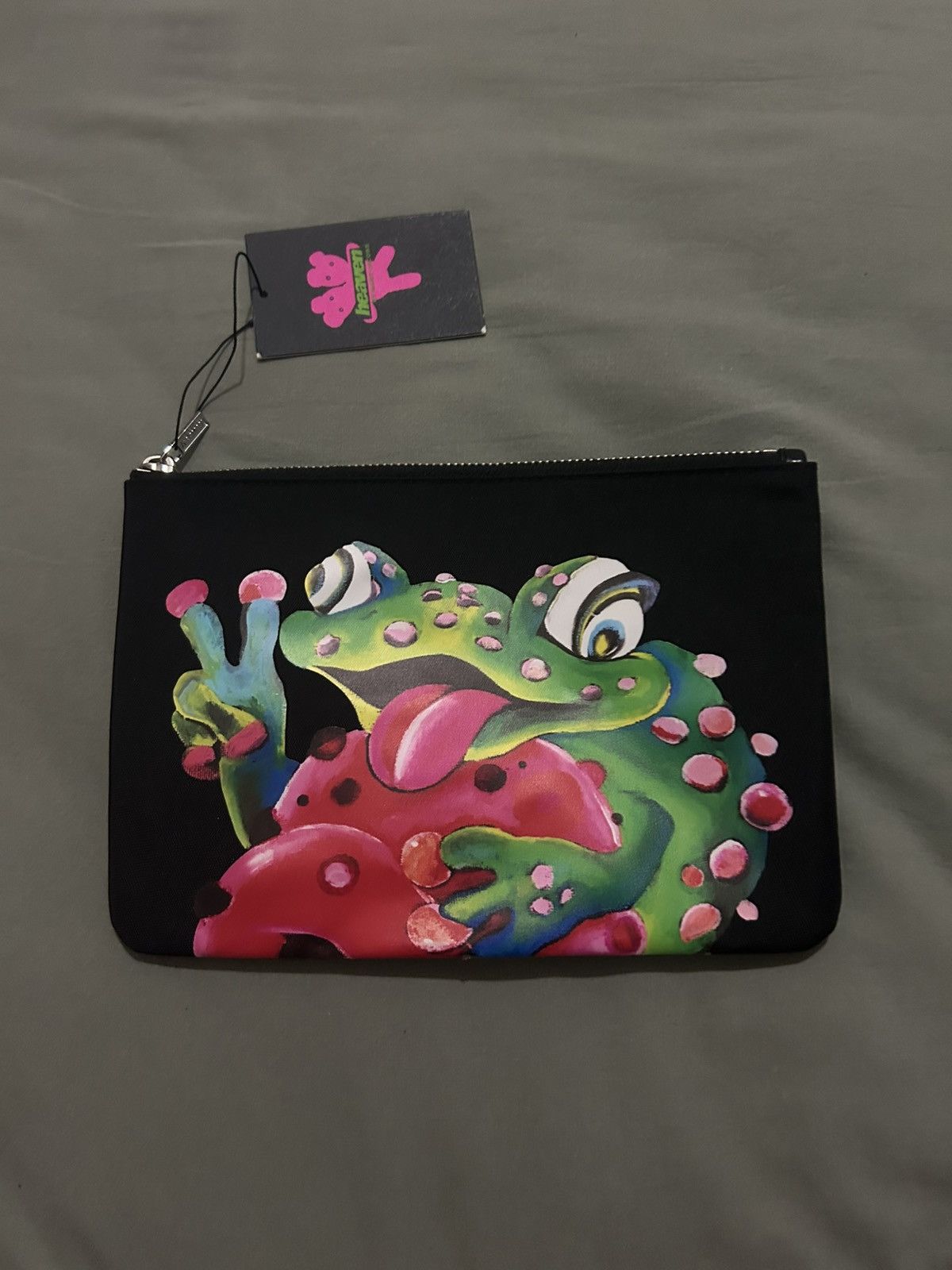 Heaven by Marc Jacobs Heaven by Marc Jacobs Pouch Frog Size ONE SIZE - 1 Thumbnail