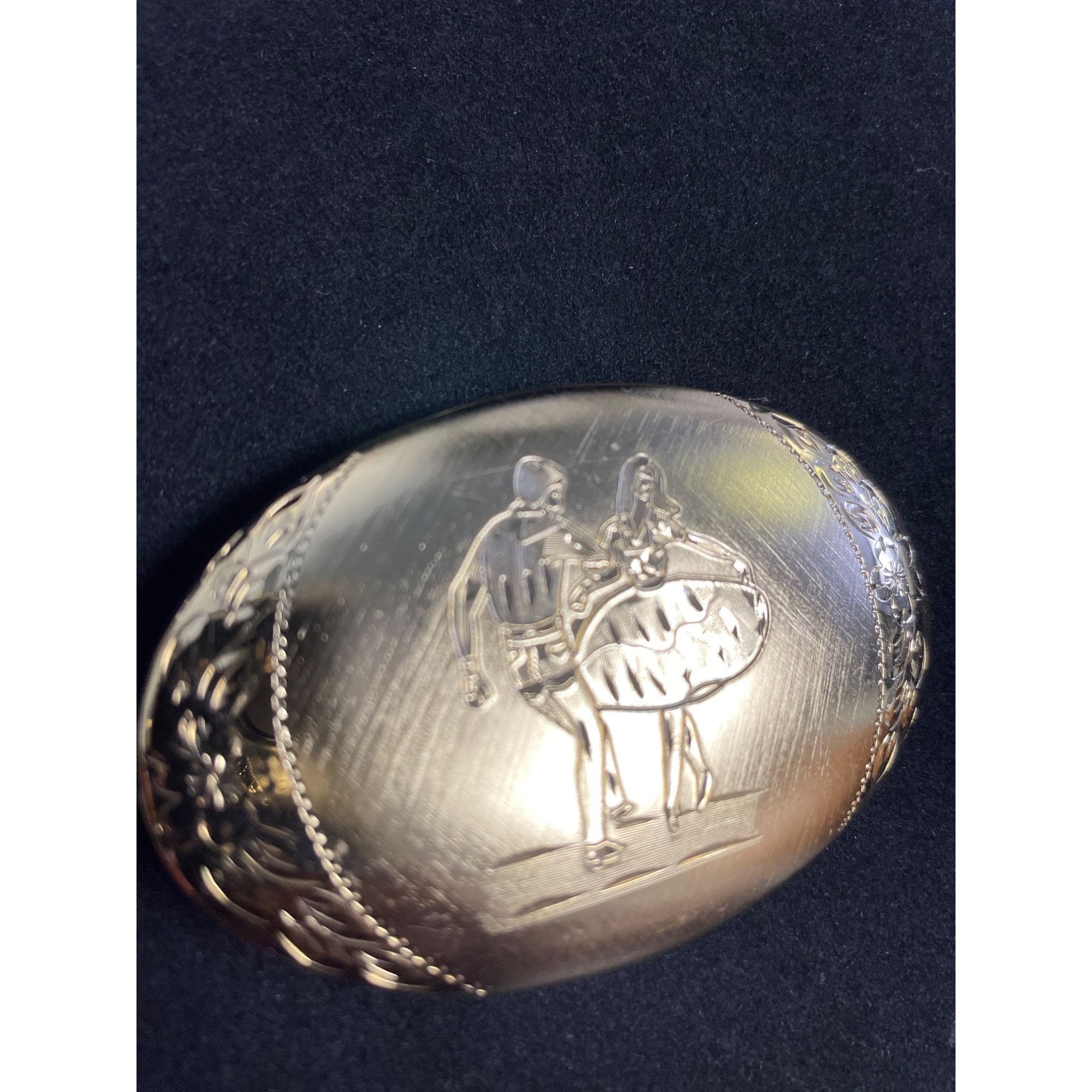 Other Unique Men's Gold Belt Buckle Etched Male&Female Dancing Flo Size ONE SIZE - 3 Thumbnail