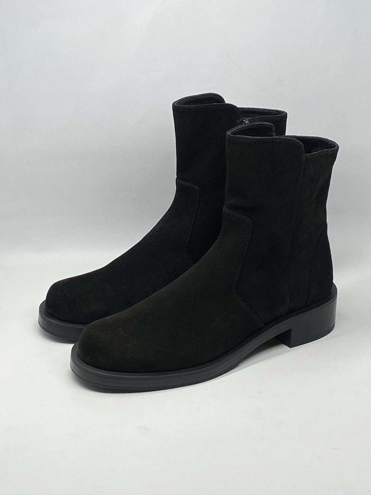 Stuart Weitzman Stuart Weitzman Block Heel Suede Booties size 7 Size US 7 / IT 37 - 5 Thumbnail