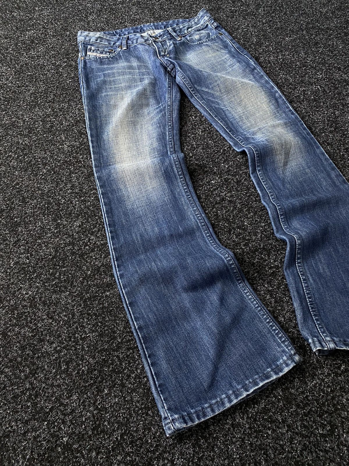 Diesel × If Six Was Nine × Vintage Crazy Vintage 90s Diesel Flared Baggy Jeans Size 31" - 2 Thumbnail