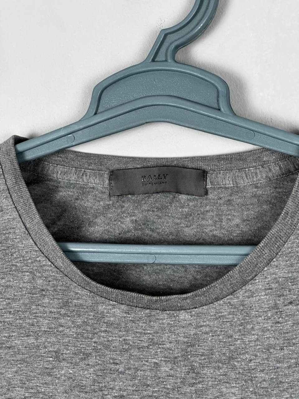 Bally Bally T Shirt Luxury Grey Size US L / EU 52-54 / 3 - 4 Thumbnail