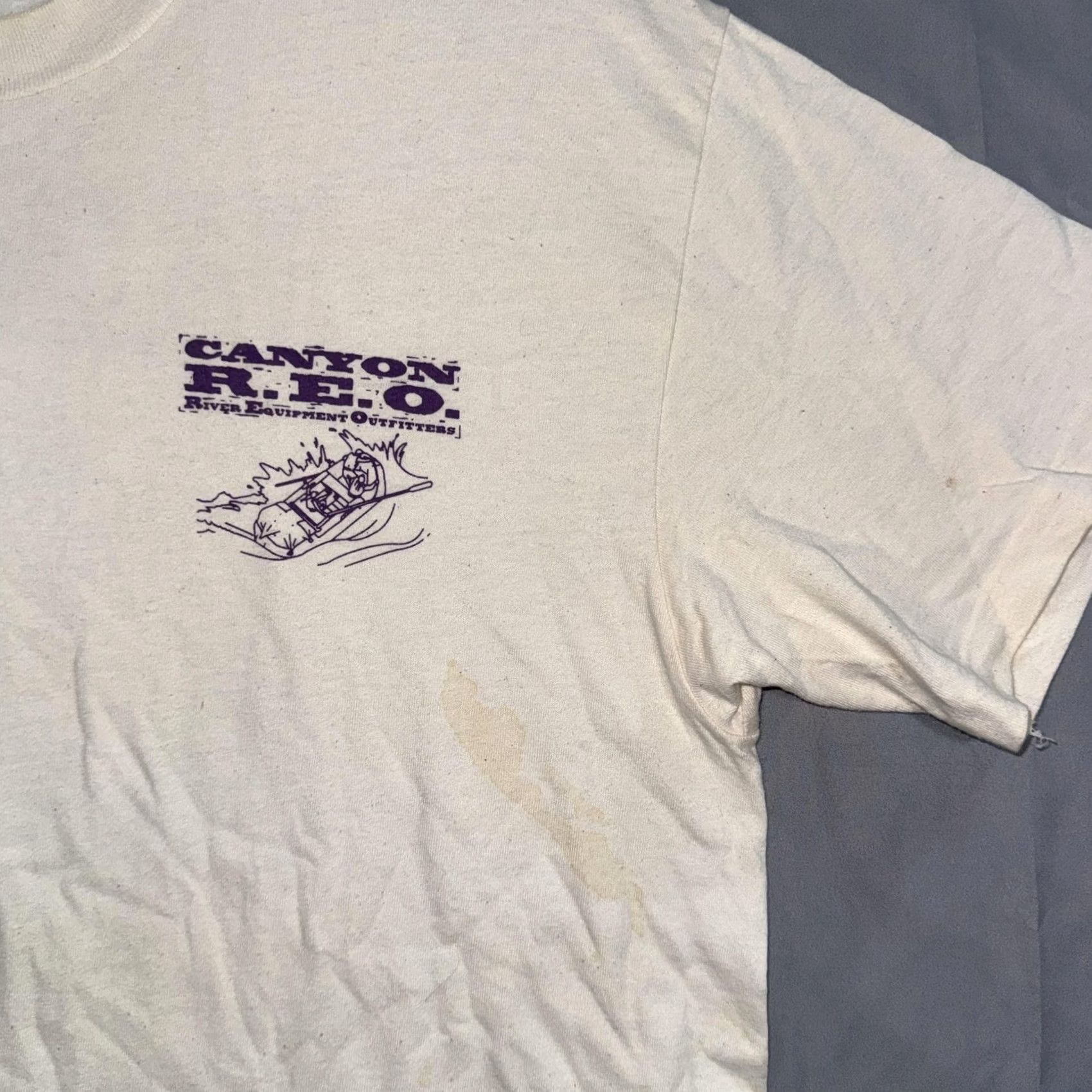 Hanes VINTAGE Canyon R.E.O. River Equipment Outfitters Graphic T-Shirt Men L White Graphic Print Crew Neck Short Sleeve 90s Hanes Beefy-T Size US L / EU 52-54 / 3 - 4 Thumbnail