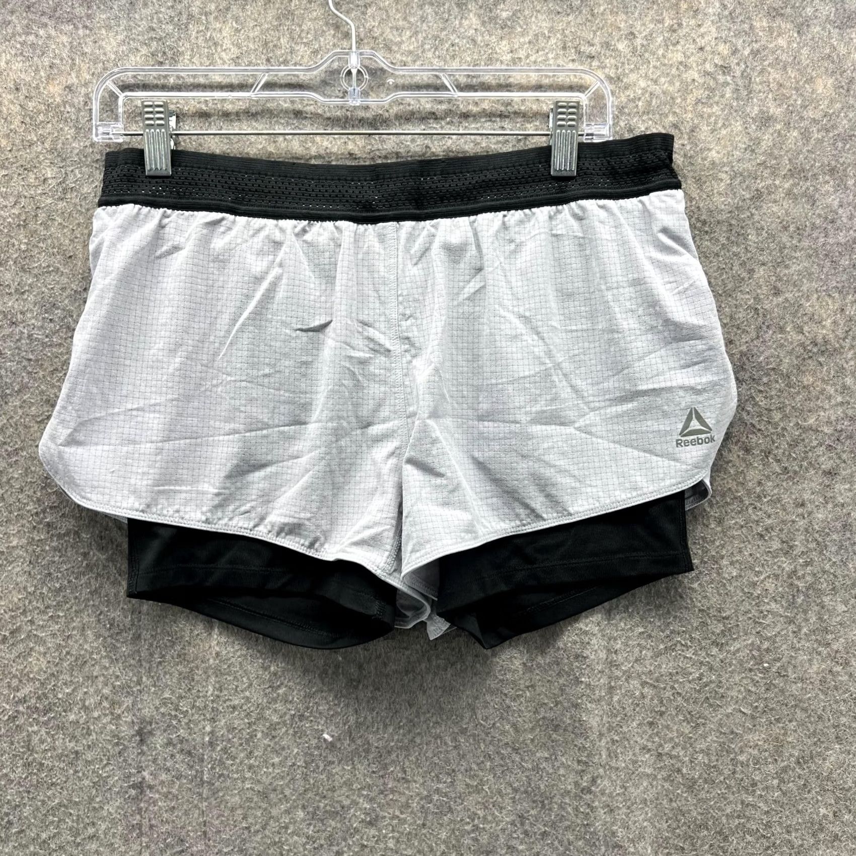 Reebok Reebok Shorts Women M Gray Black Athletic Gym CrossFit Spandex Lined Size 32" / US 10 / IT 46 - 2 Thumbnail