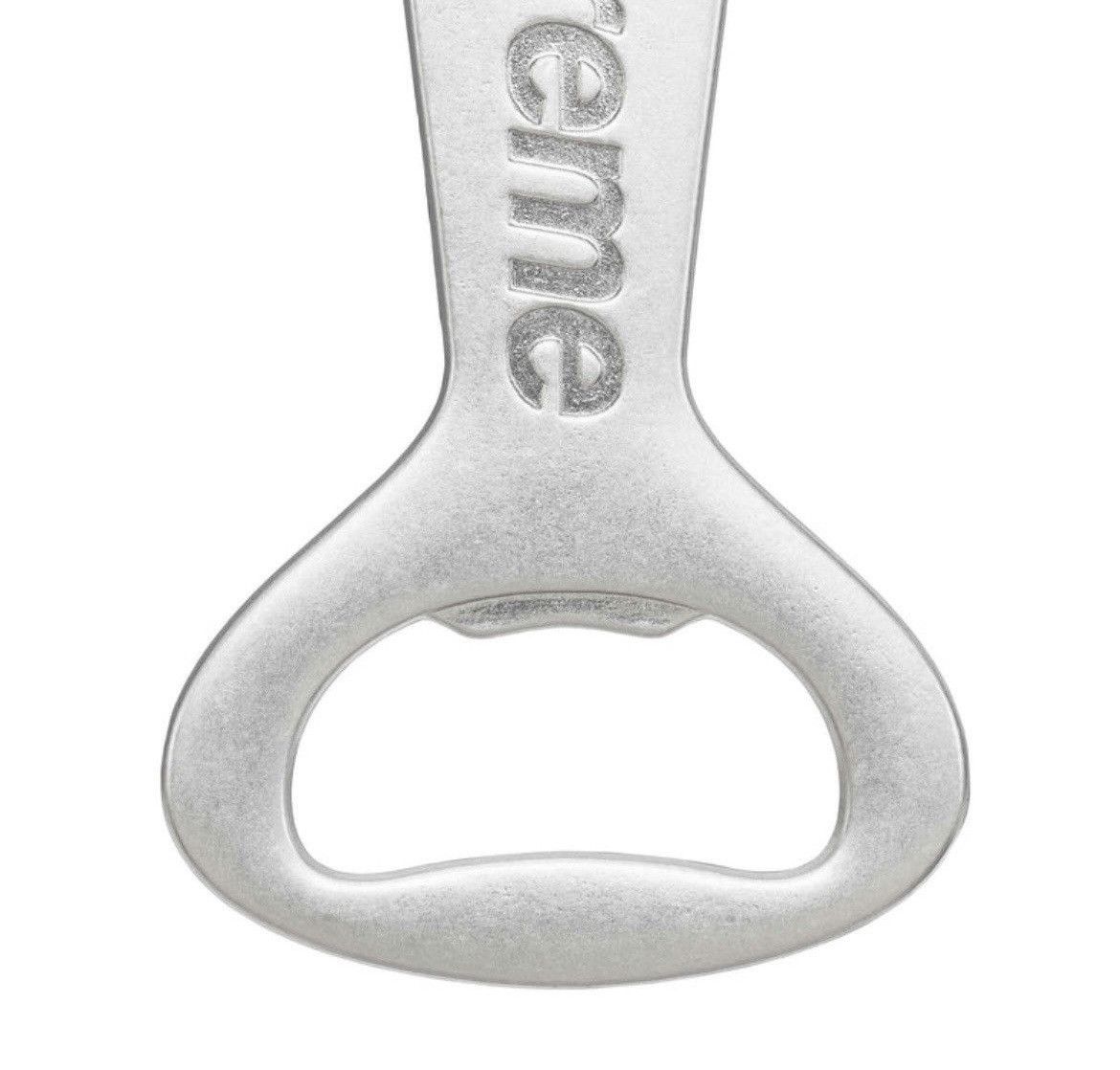 Supreme Supreme keychain Size ONE SIZE - 4 Thumbnail