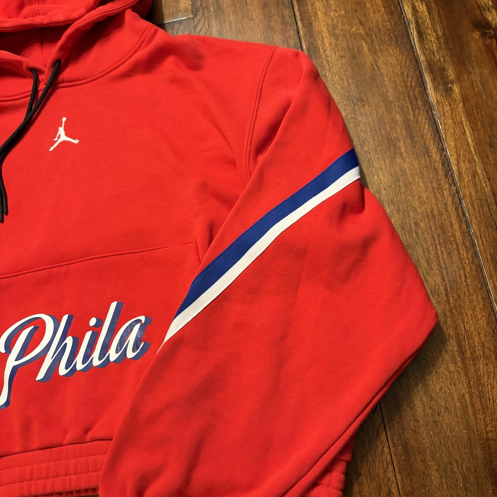 Nike Philadelphia 76ers Hoodie Womens Large Red NBA Basketball Size US L / EU 52-54 / 3 - 6 Thumbnail