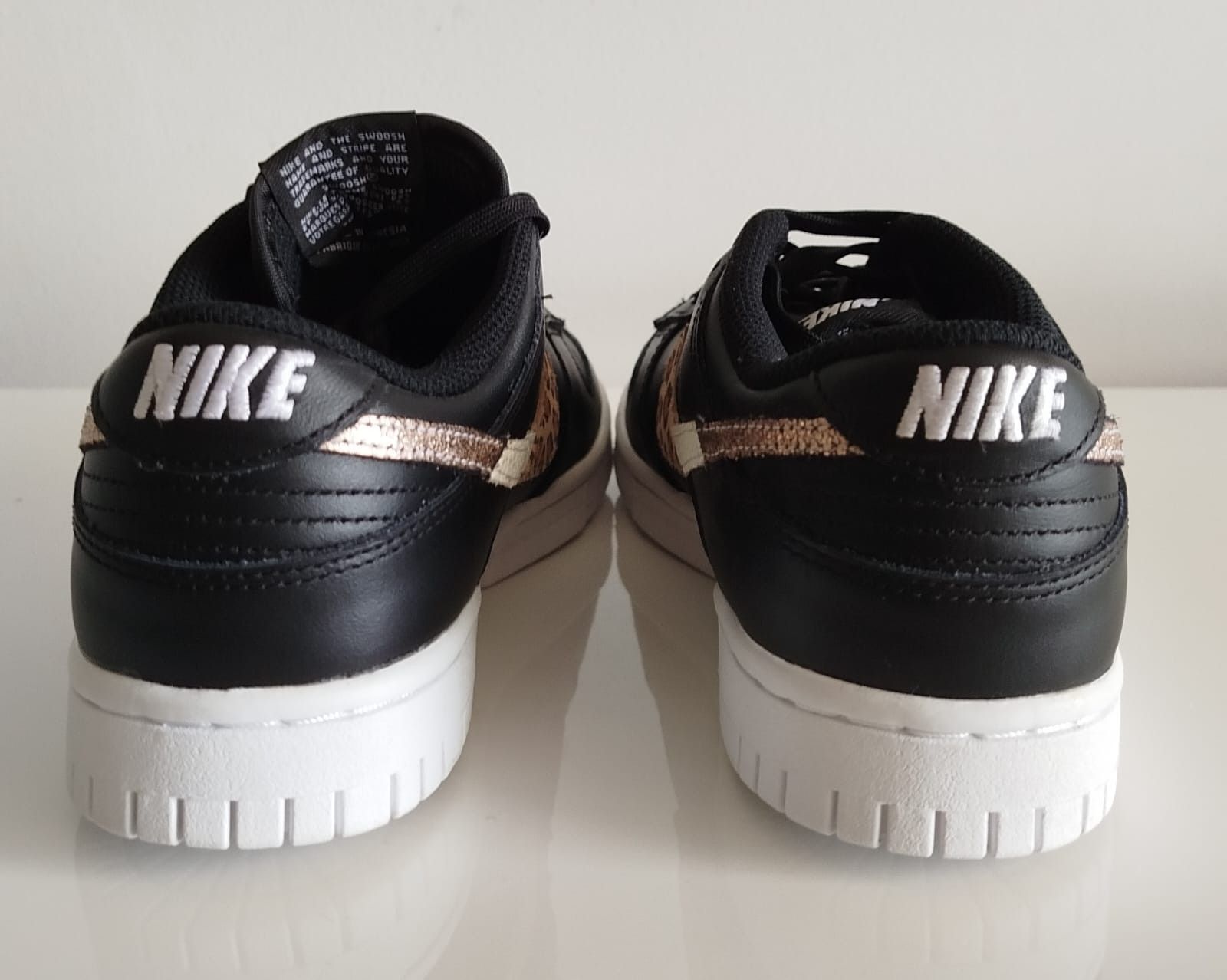 Nike Nike Dunk SE Low Primal Black Size US 6 / IT 36 - 6 Thumbnail