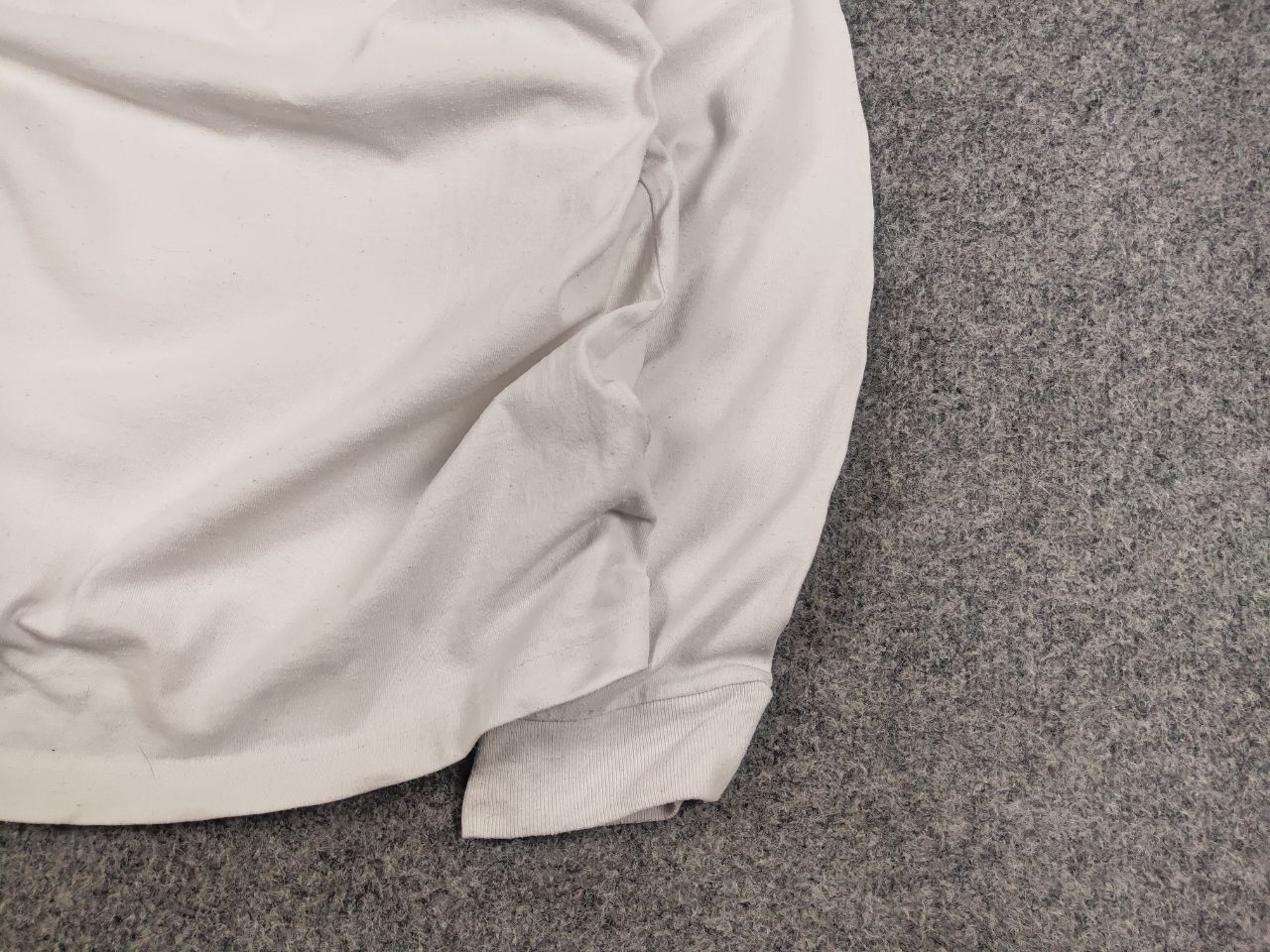 MOUSSY Moussy Bottom's Up Japan Design Light White Logo Long Sleeve Size US M / EU 48-50 / 2 - 5 Thumbnail
