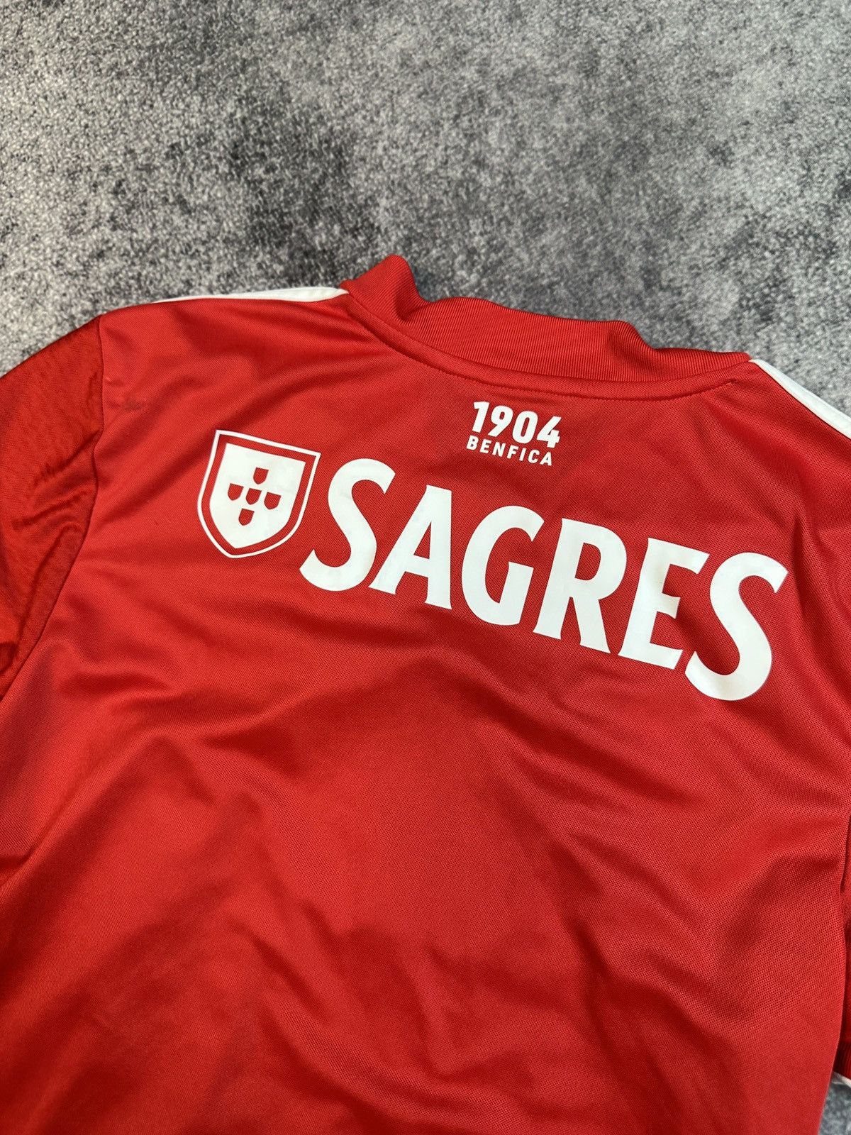 Adidas Adidas Benfica Soccer Jersey Streetwear Rare M Blokecore Y2K Size US S / EU 44-46 / 1 - 4 Thumbnail